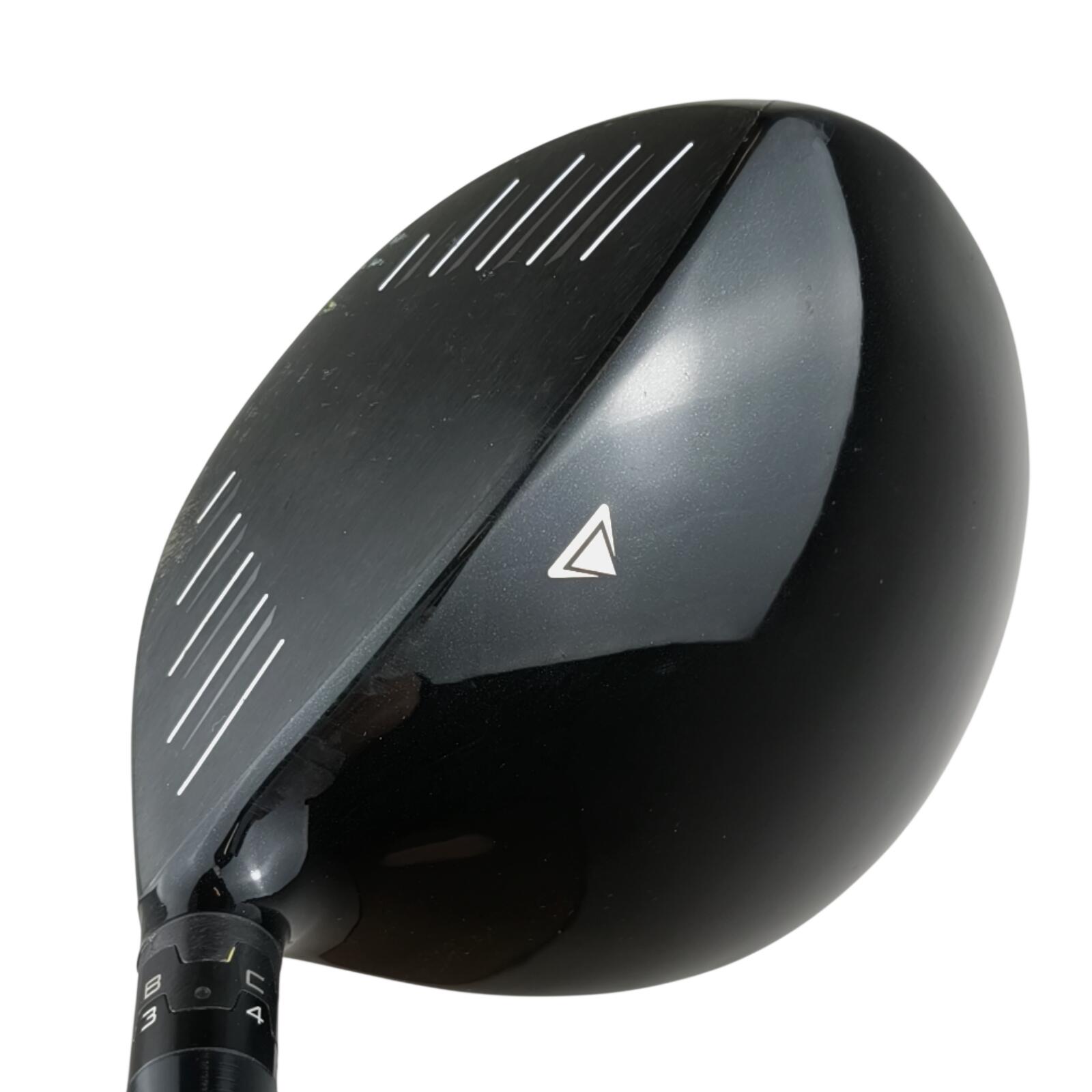 Titleist 915D2 Driver / Flex Stiff / Loft 9.5 4/6