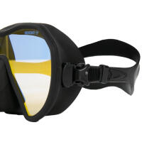 Masque de plongée, apnée et snorkeling Maxlux S noir avec verre coloré Beuchat 3/4