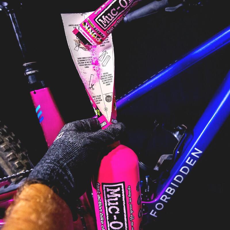 Muc-Off Punk Powder Cleaner 4 Pack + Bottle for Life