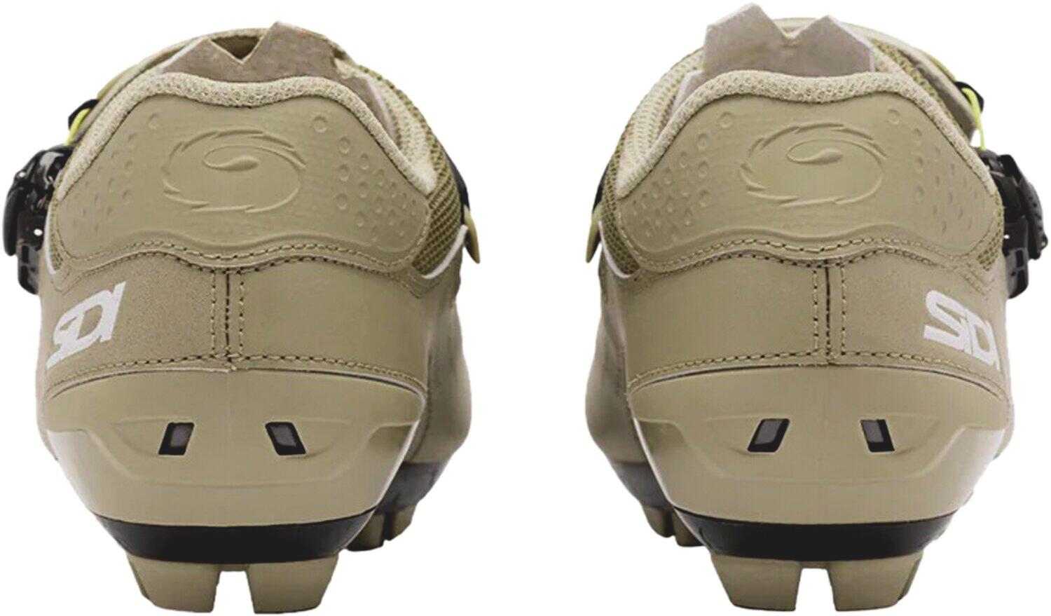 Chaussures EAGLE 10 beige 4/6
