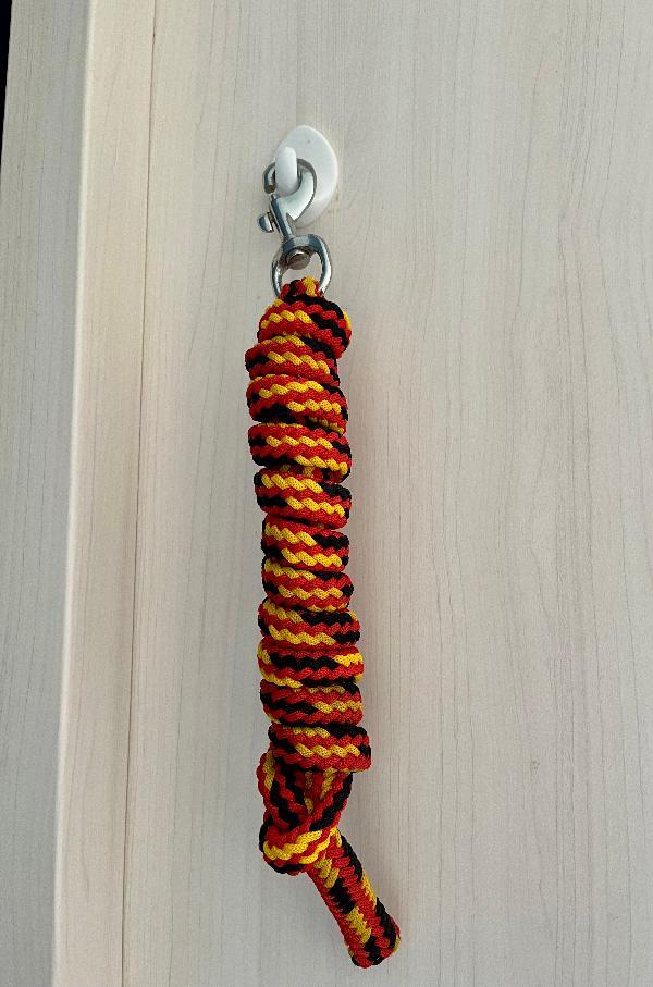 Tussen Particulieren - Halster en touw 2/2