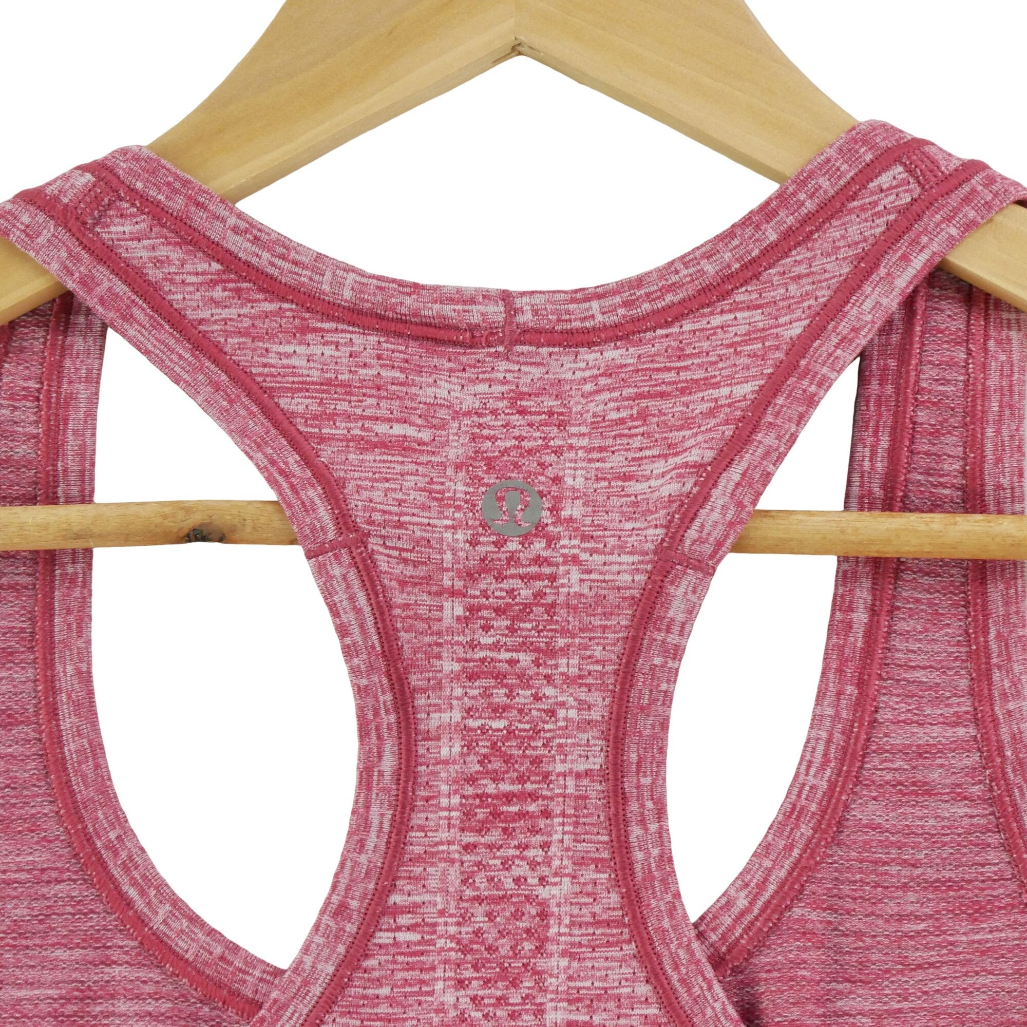 Segunda vida - Regatas Femininas Athletica Racerback Lululemon - Como novo 4/5
