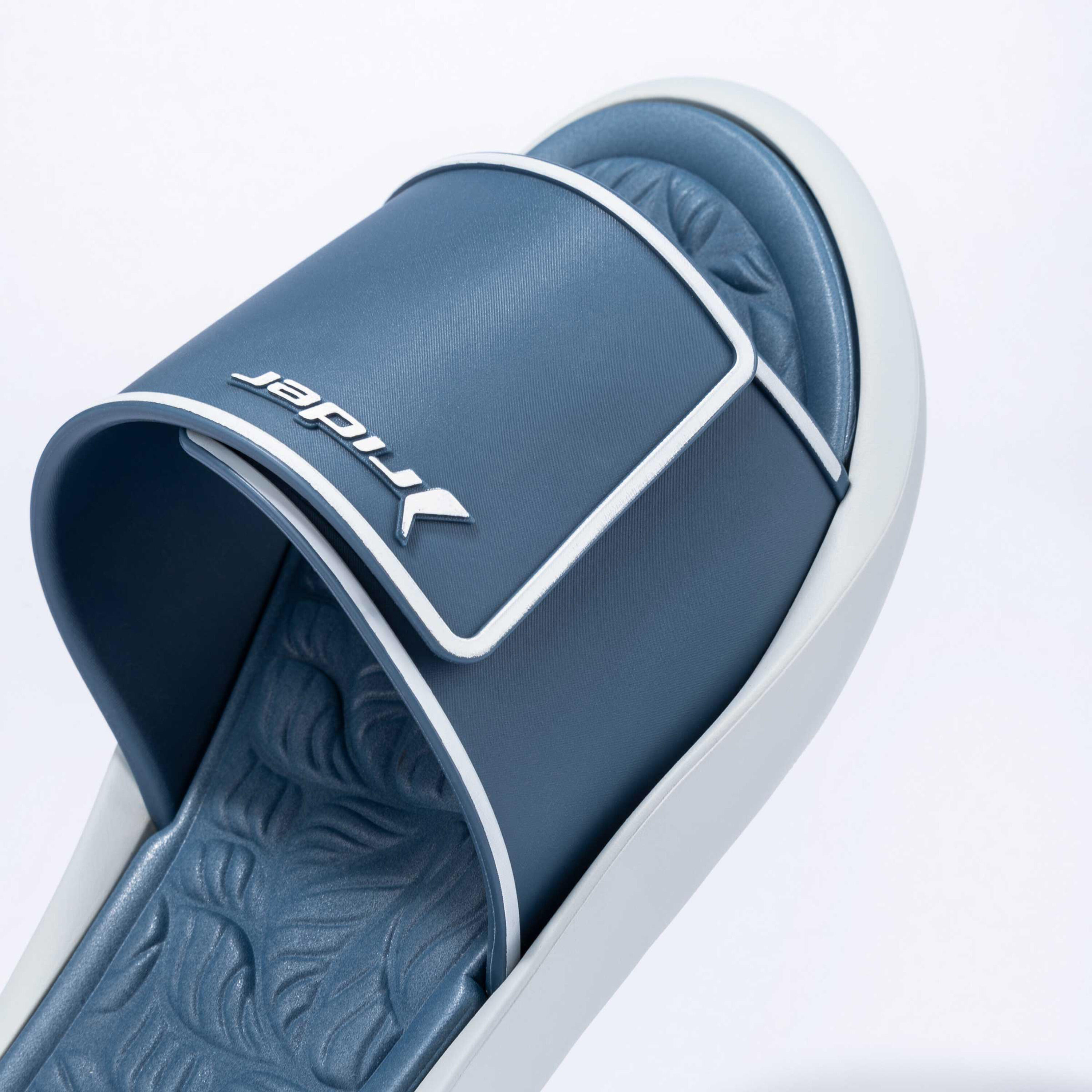 FLOAT FEM - Slides - Damen 2/4