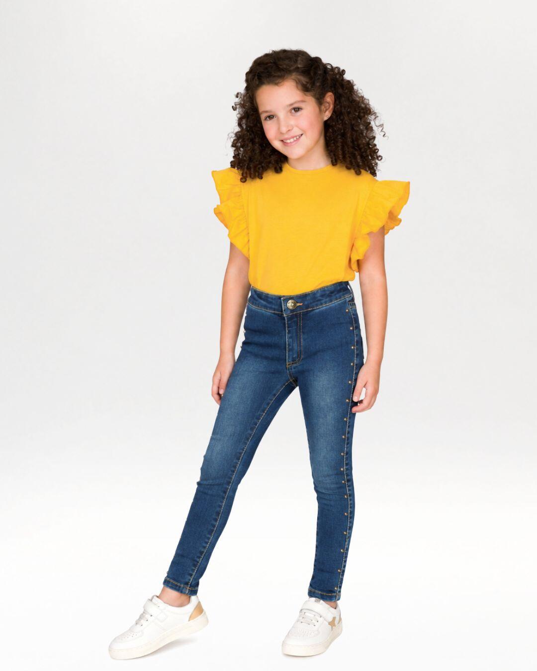 Camiseta niña mostaza manga corta con volantes 4/5