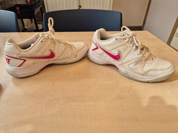 Entre Particuliers - Chaussures de tennis Nike 37.5 2/5