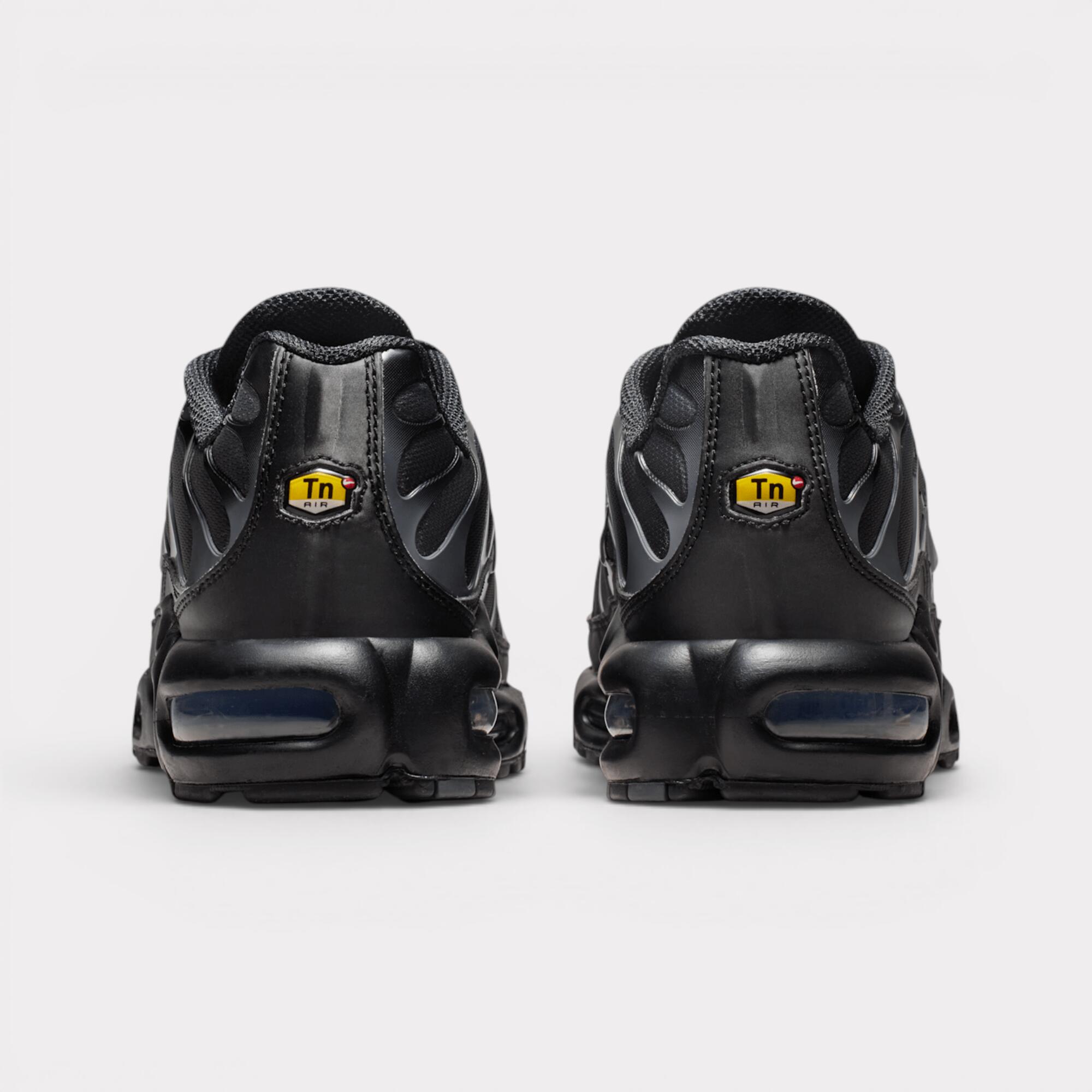 Nike Air Max Plus - Black Metallic Silver (W) 5/7