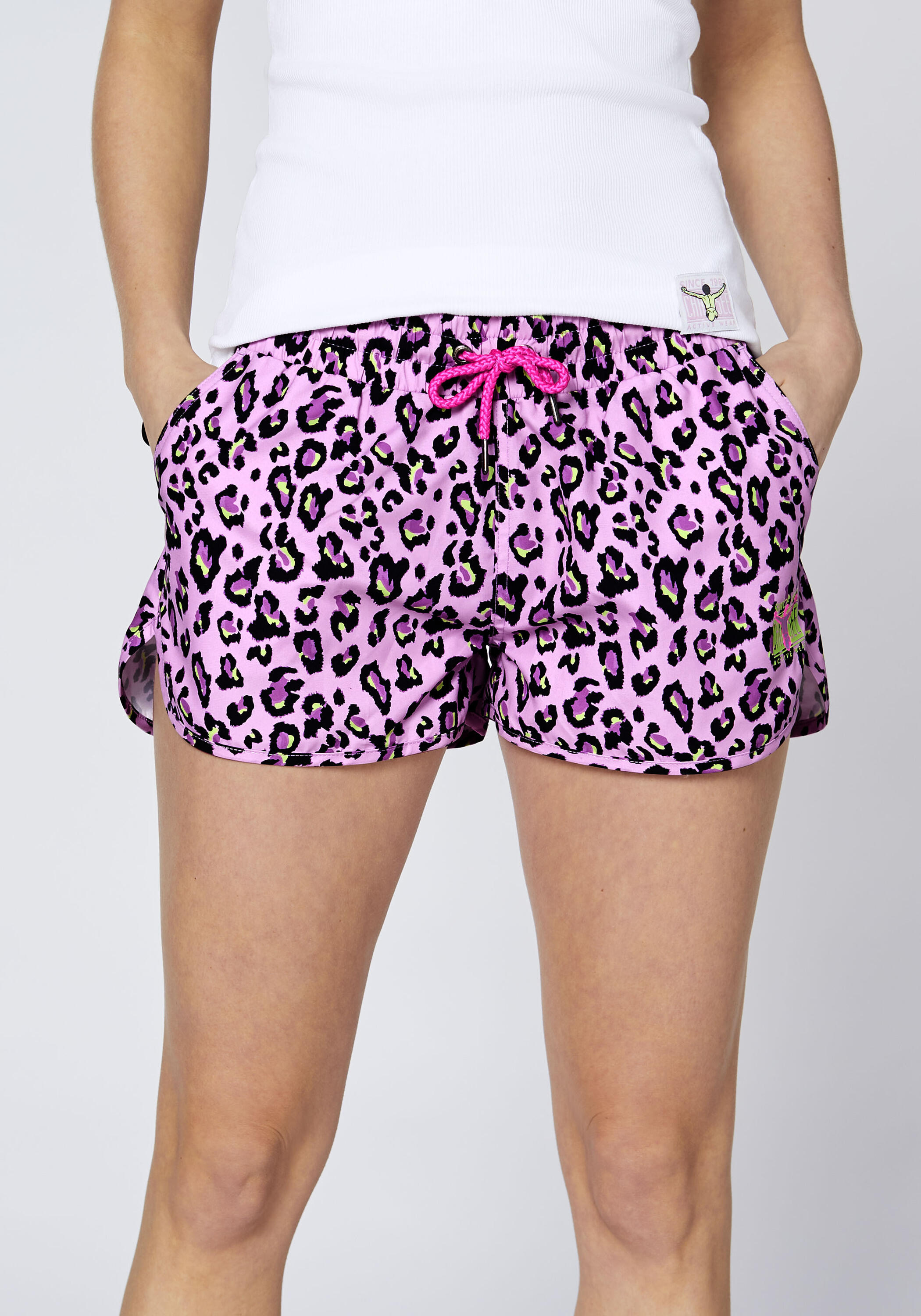 Badeshorts mit Print am Bein 7/7