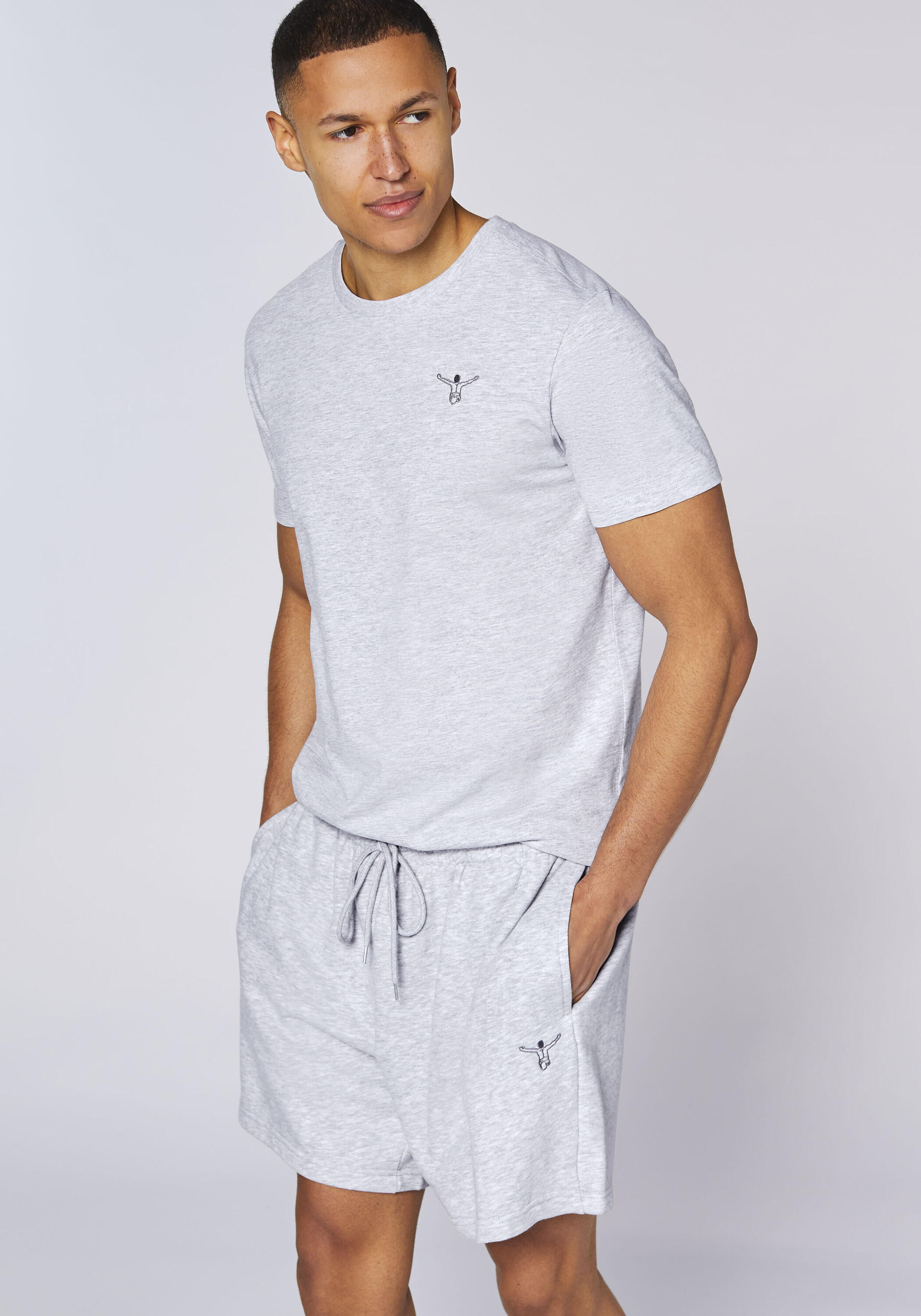 T-Shirt mit tonalem Logoprint 6/7