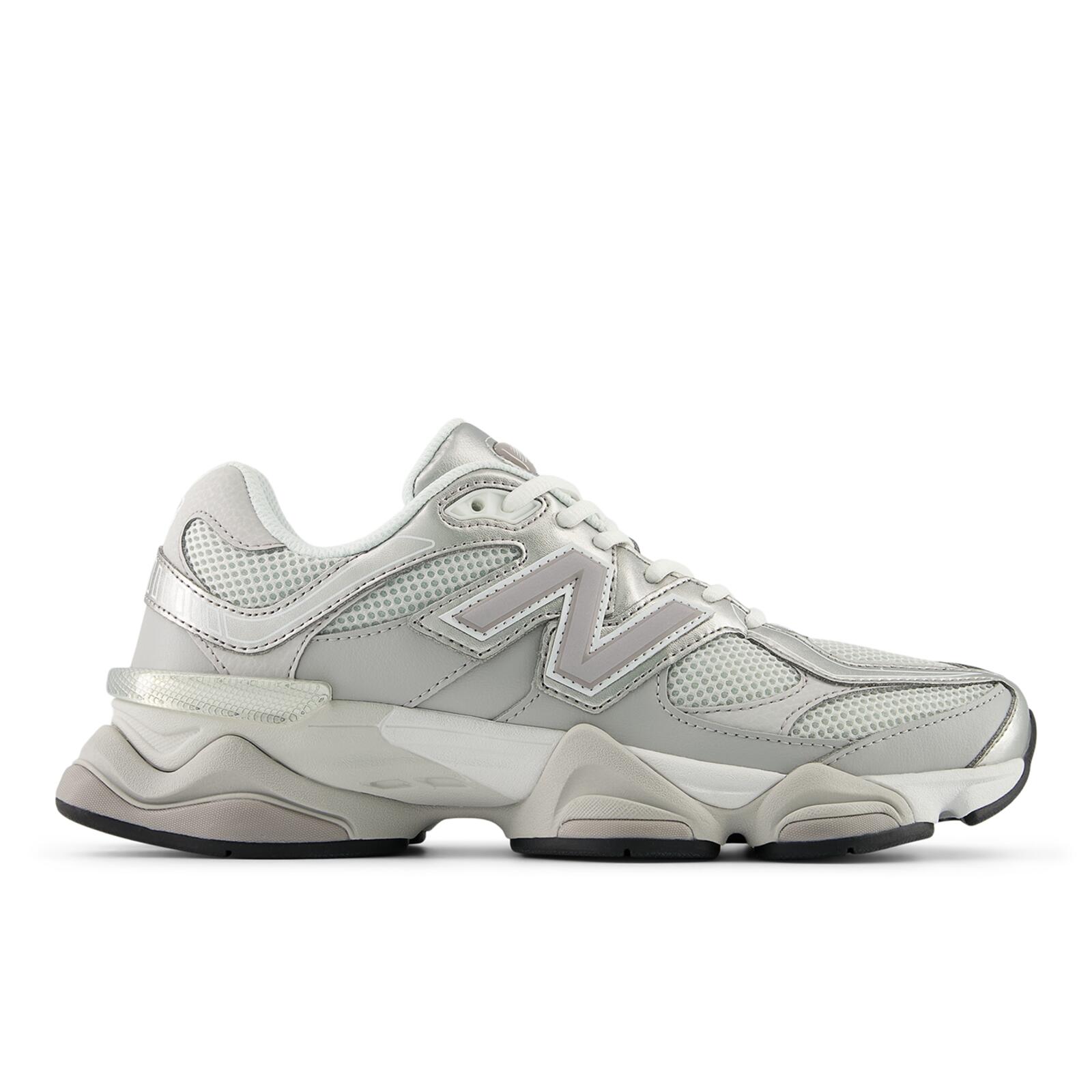 NEW BALANCE picture