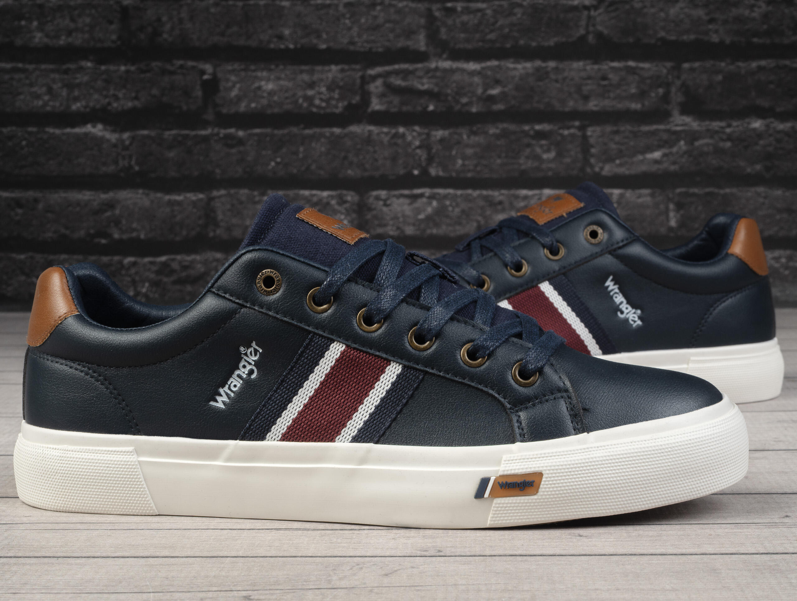 Buty męskie sportowe do chodzenia Wrangler LOGAN MEN LOW 2/6