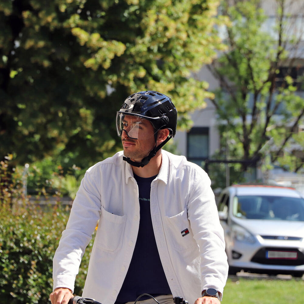 EDGE LED-fietshelm met vizier BLACK. 3/6