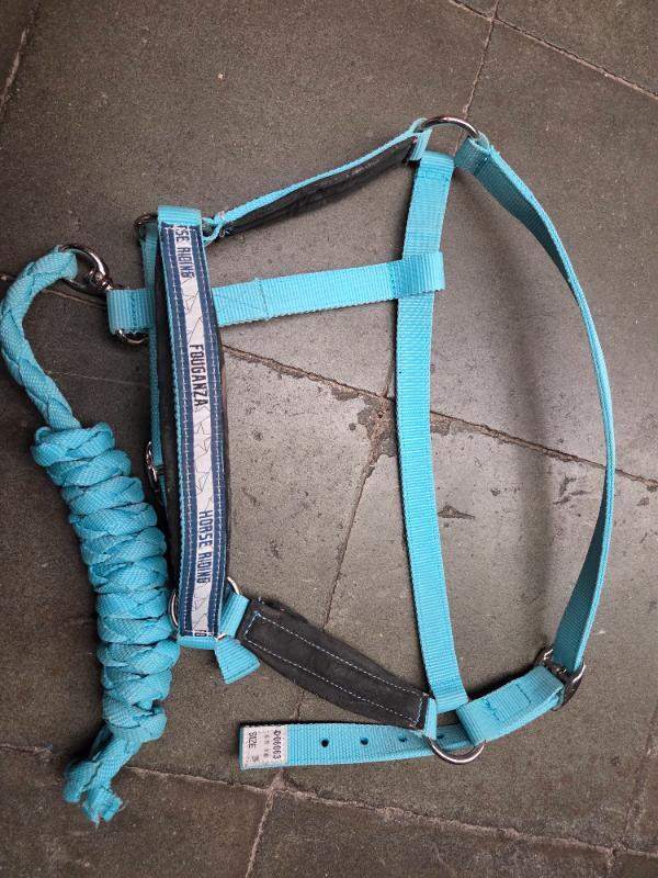 Tussen Particulieren - Halster + touw 2/2