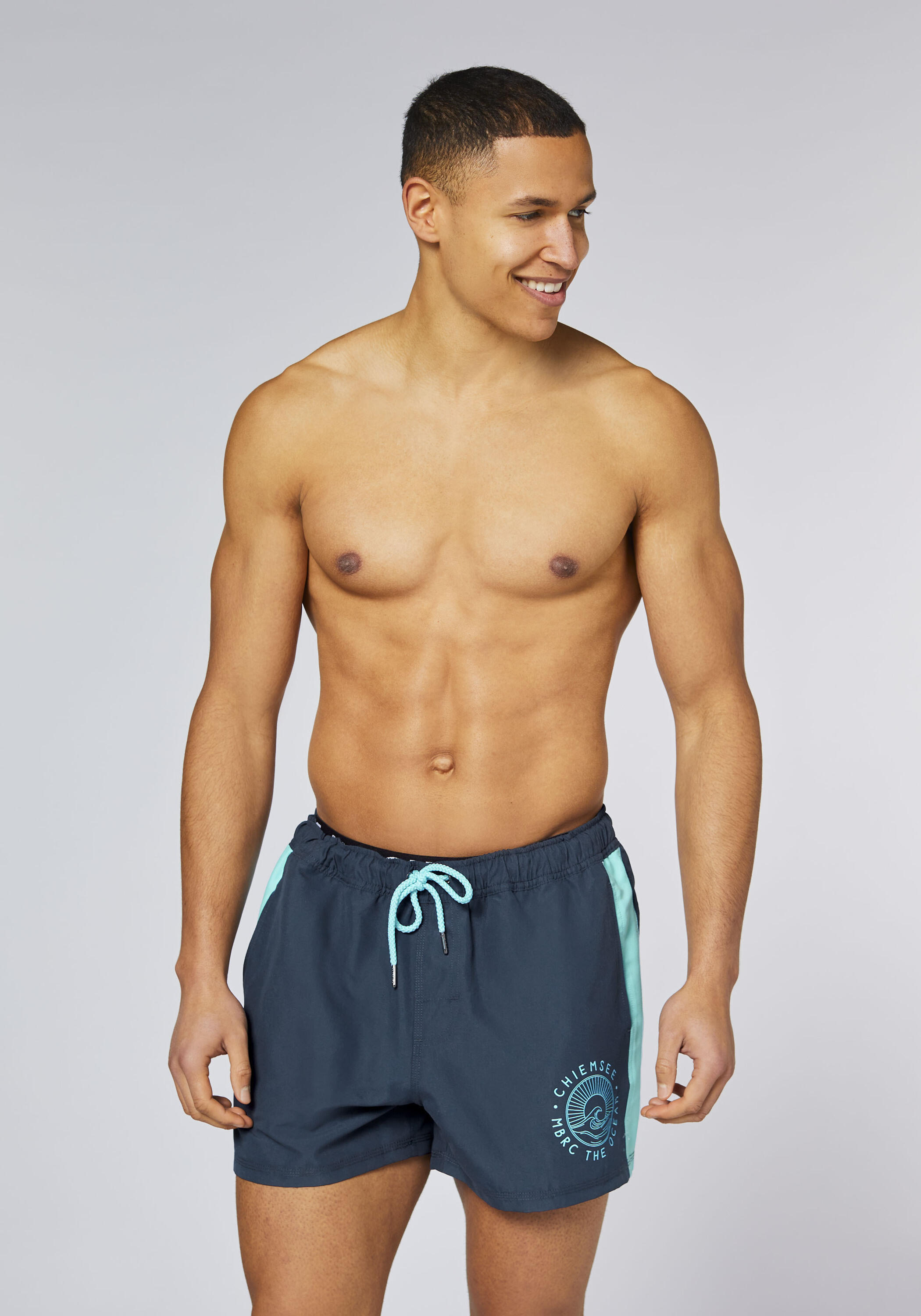 Badehose aus recyceltem Material 4/7