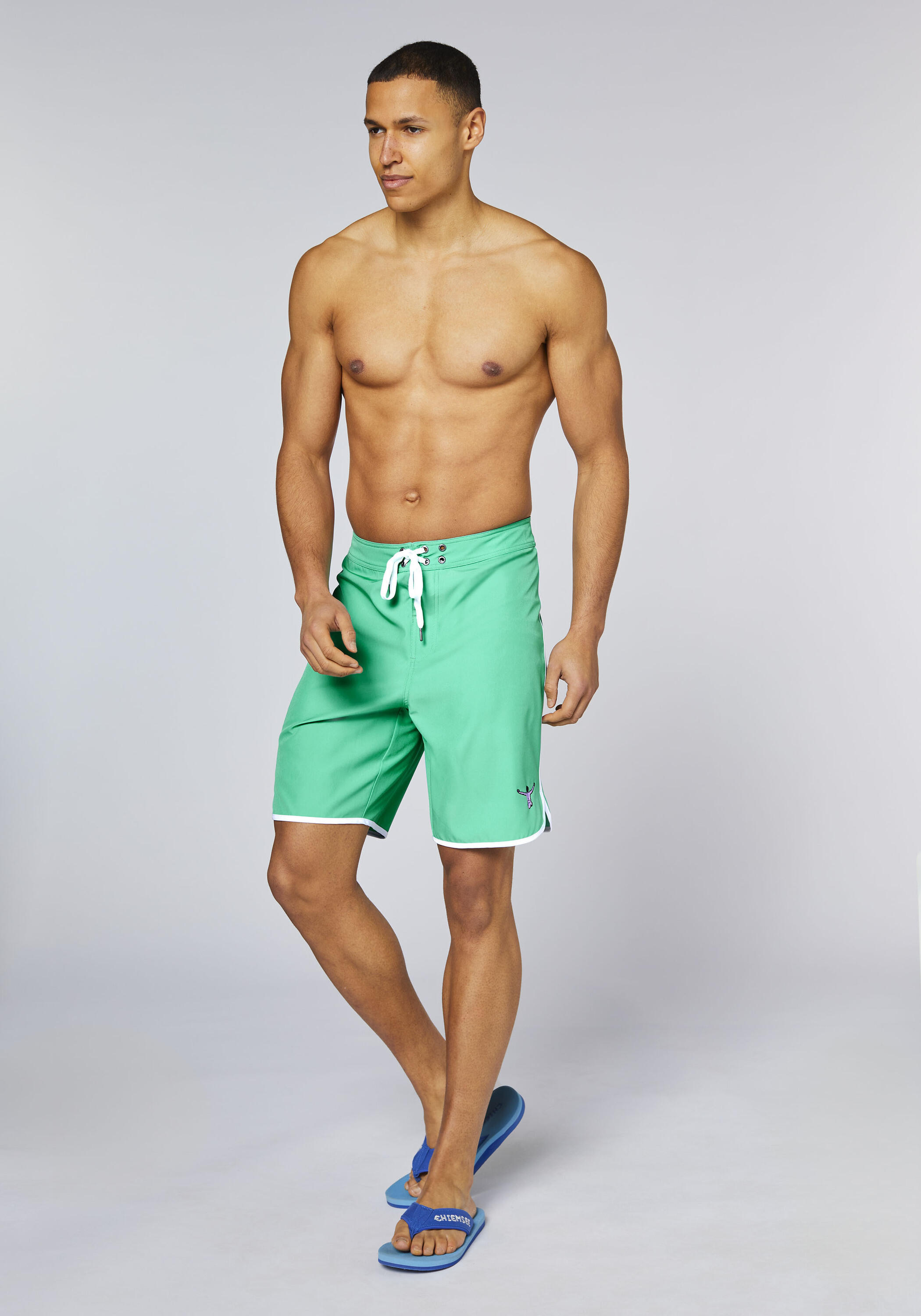 Badeshorts mit 4-way Stretch 6/7