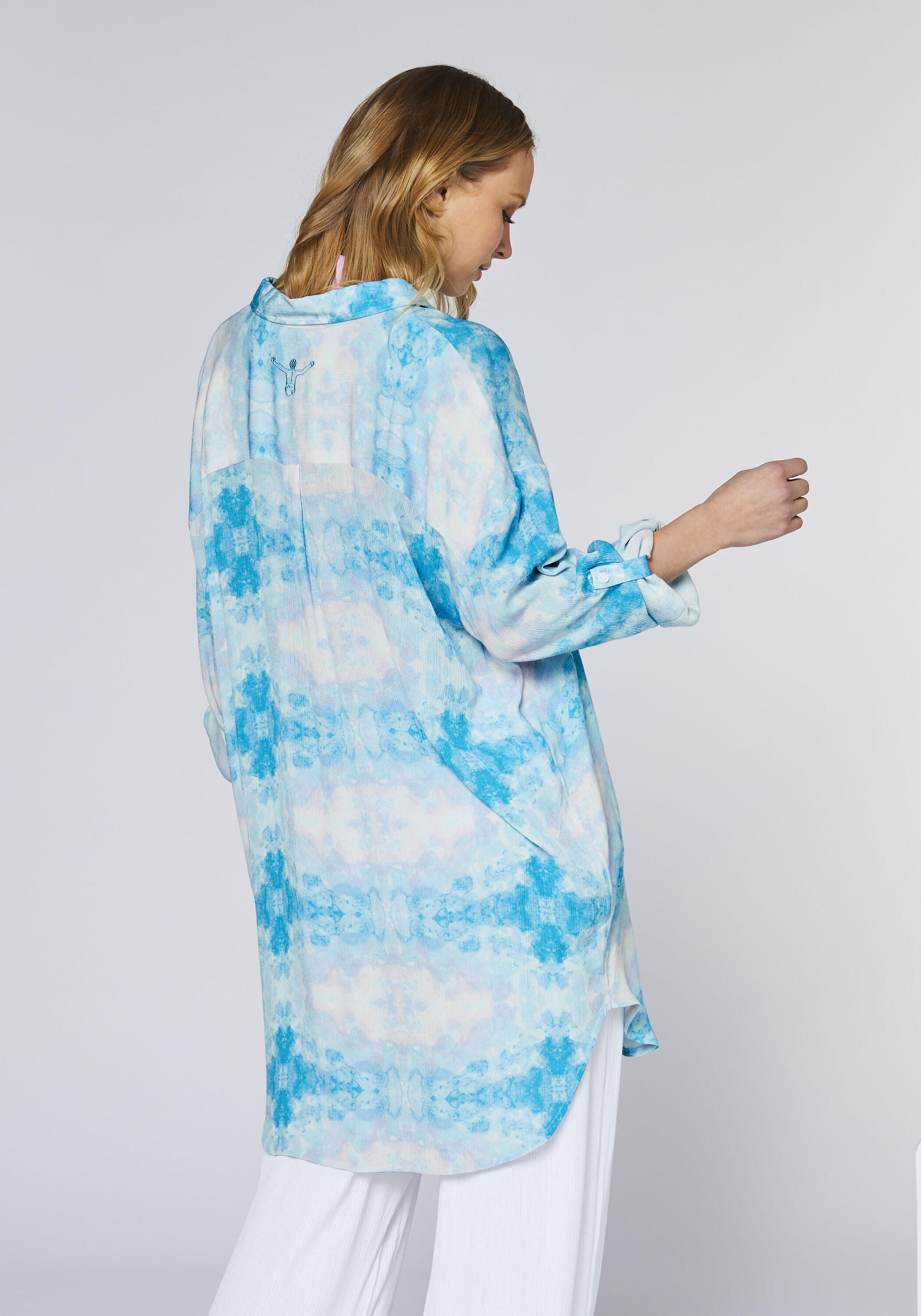 Bluse mit  hochkrempelbaren Ärmeln 4/7