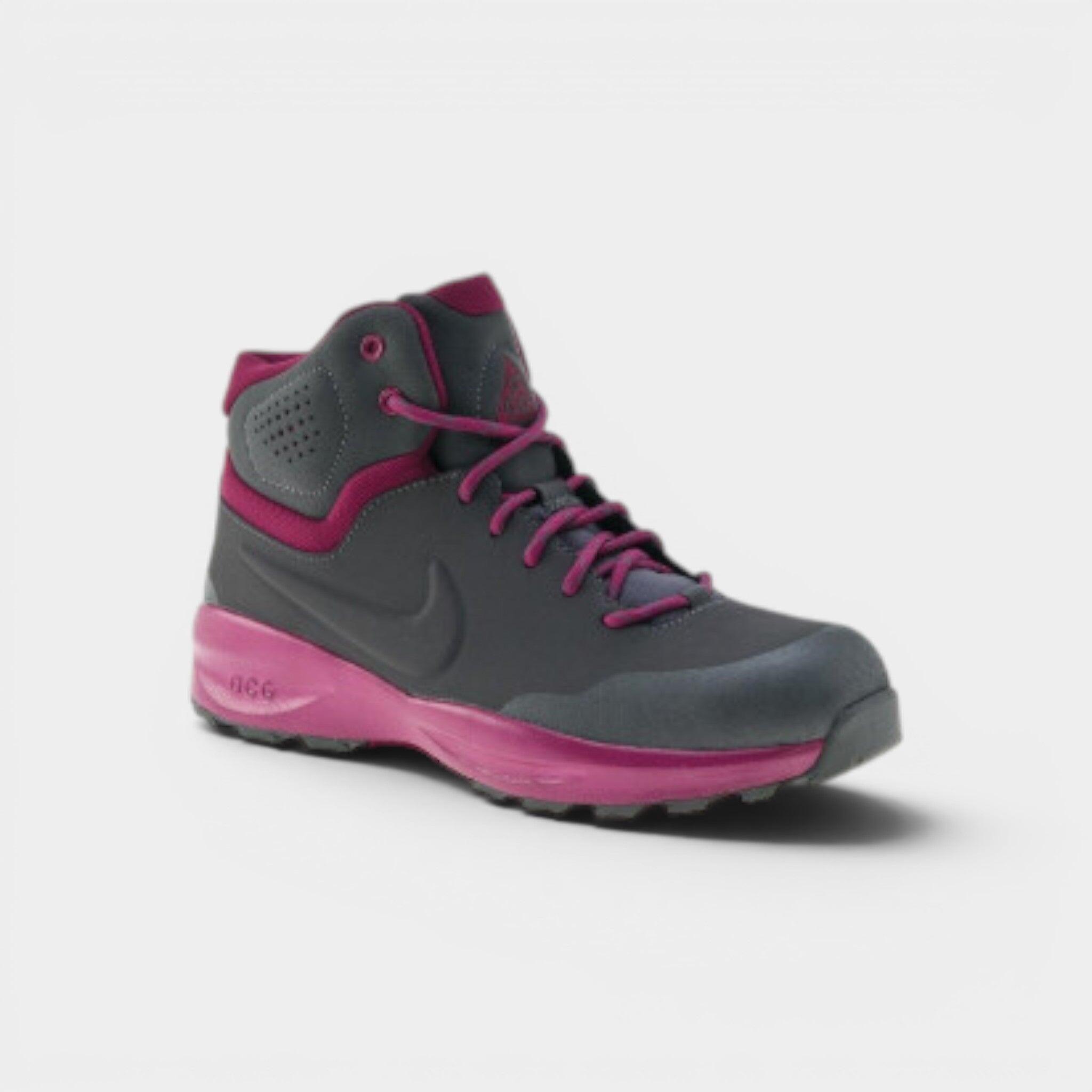 NIKE picture