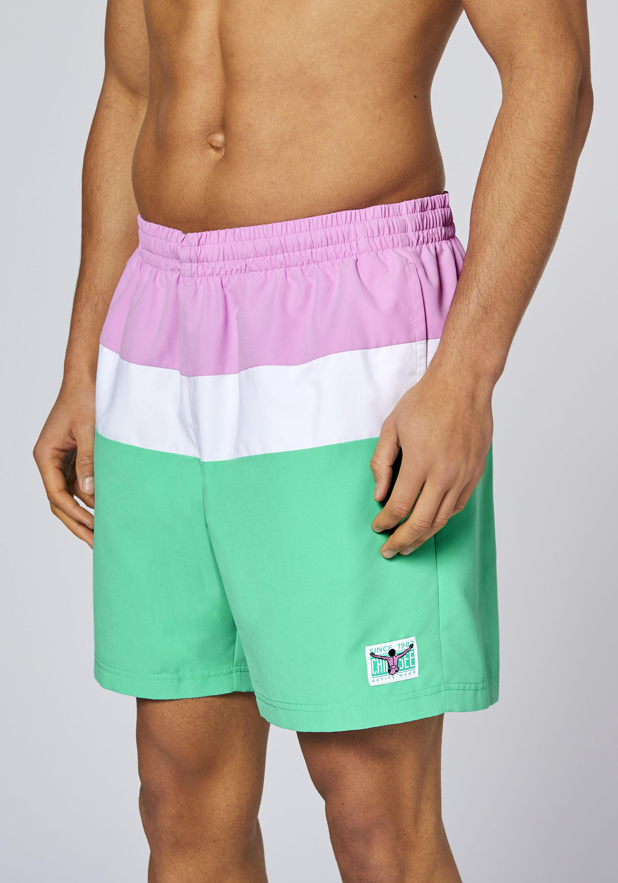 Badehose mit Blockstreifen 6/7