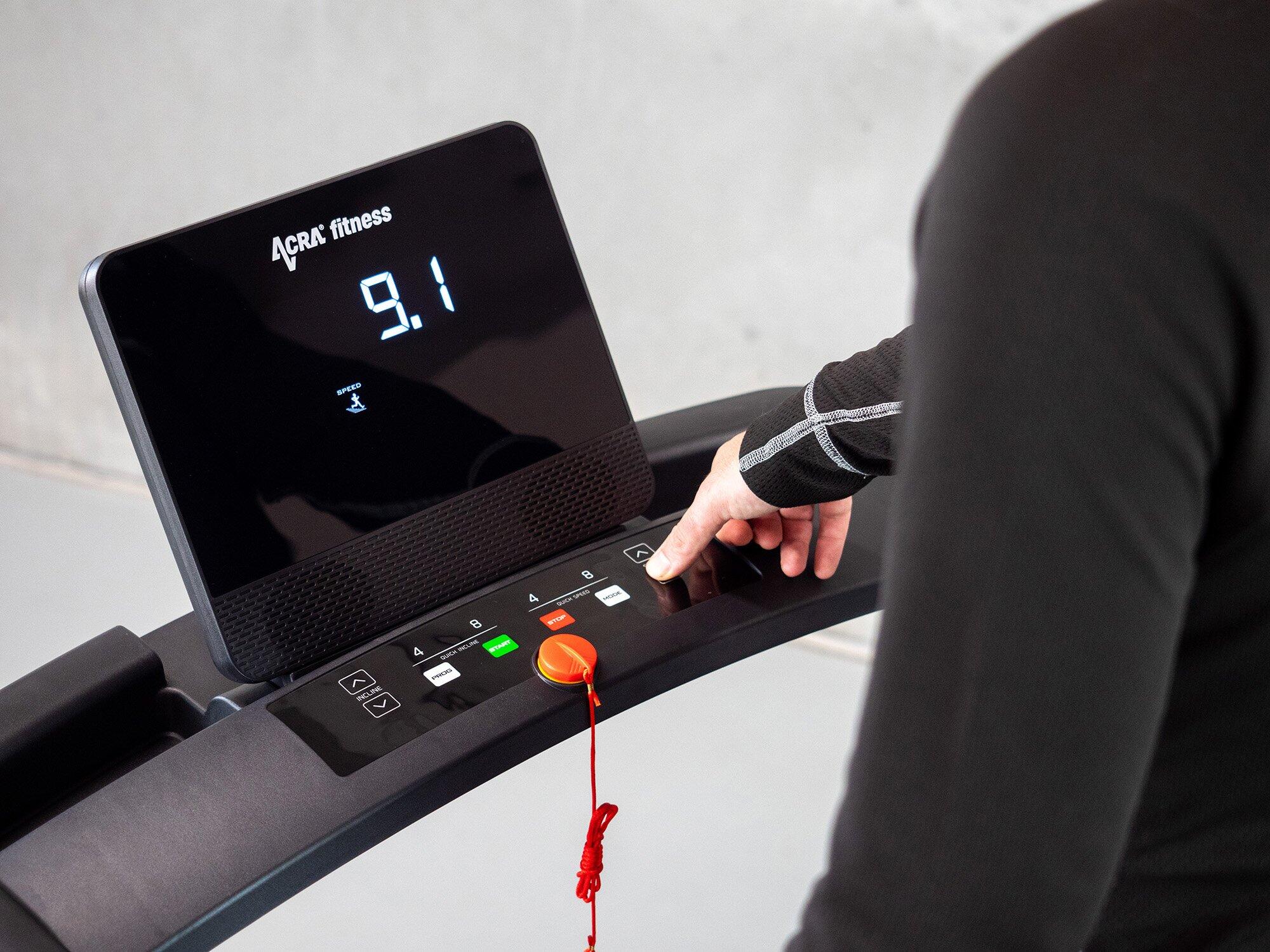 Běžecký pás s elektricky nastavitelným náklonem 5400 3/7