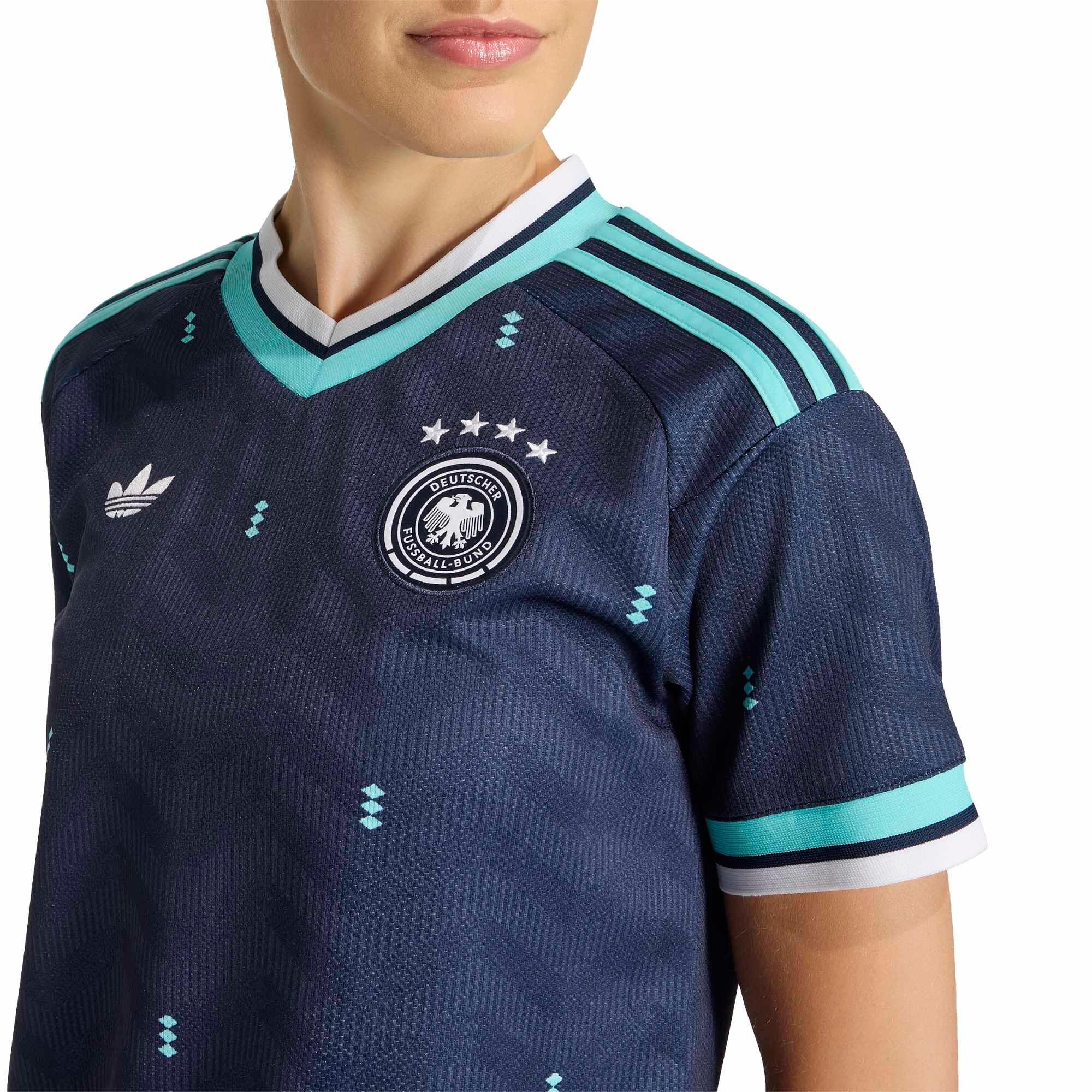 Deutschland 26 Damen Auswärtstrikot 6/8