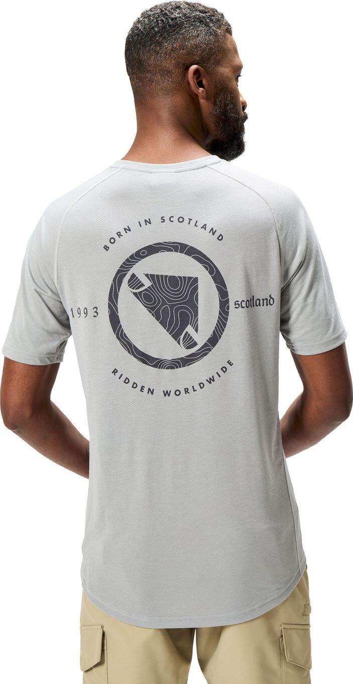 Camiseta Técnica Endura Loop Cinza Masculina 3/7