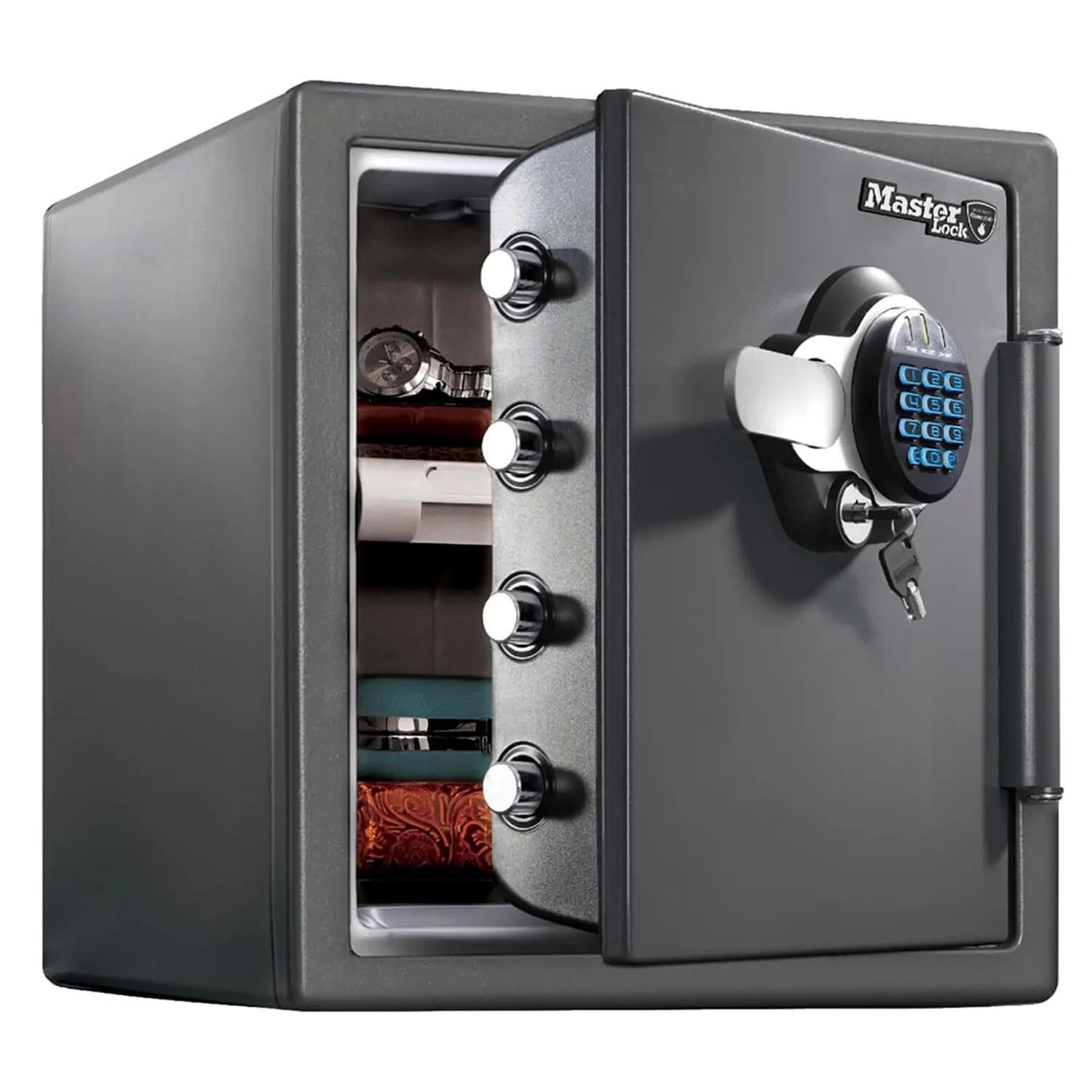 MASTER LOCK picture