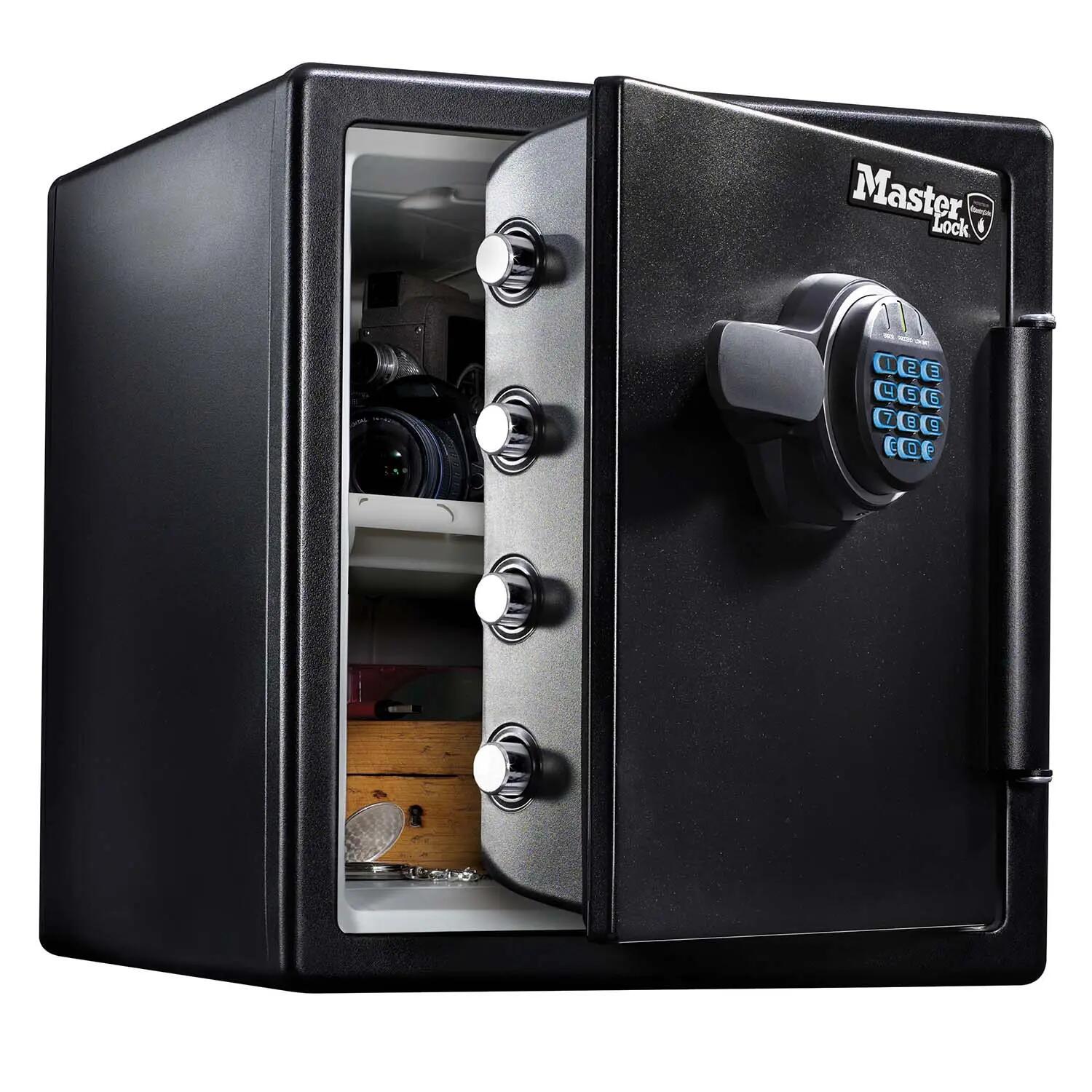 MASTER LOCK picture