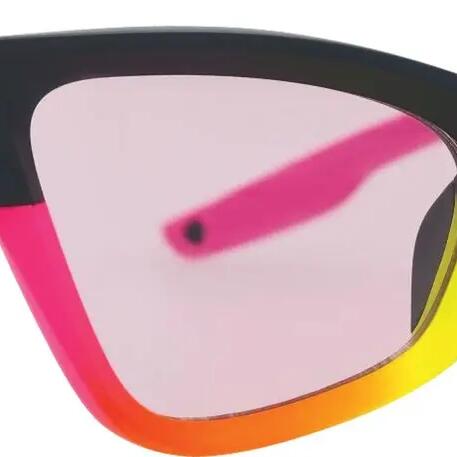 The Italo Clawdia Photochromic