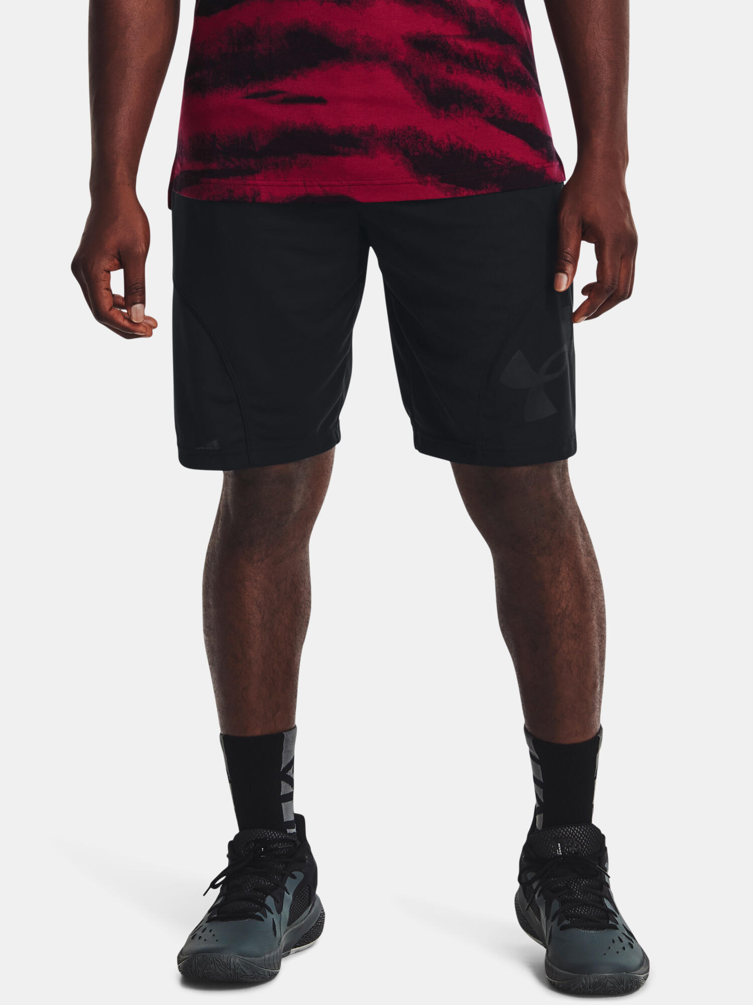 UNDER ARMOUR picture