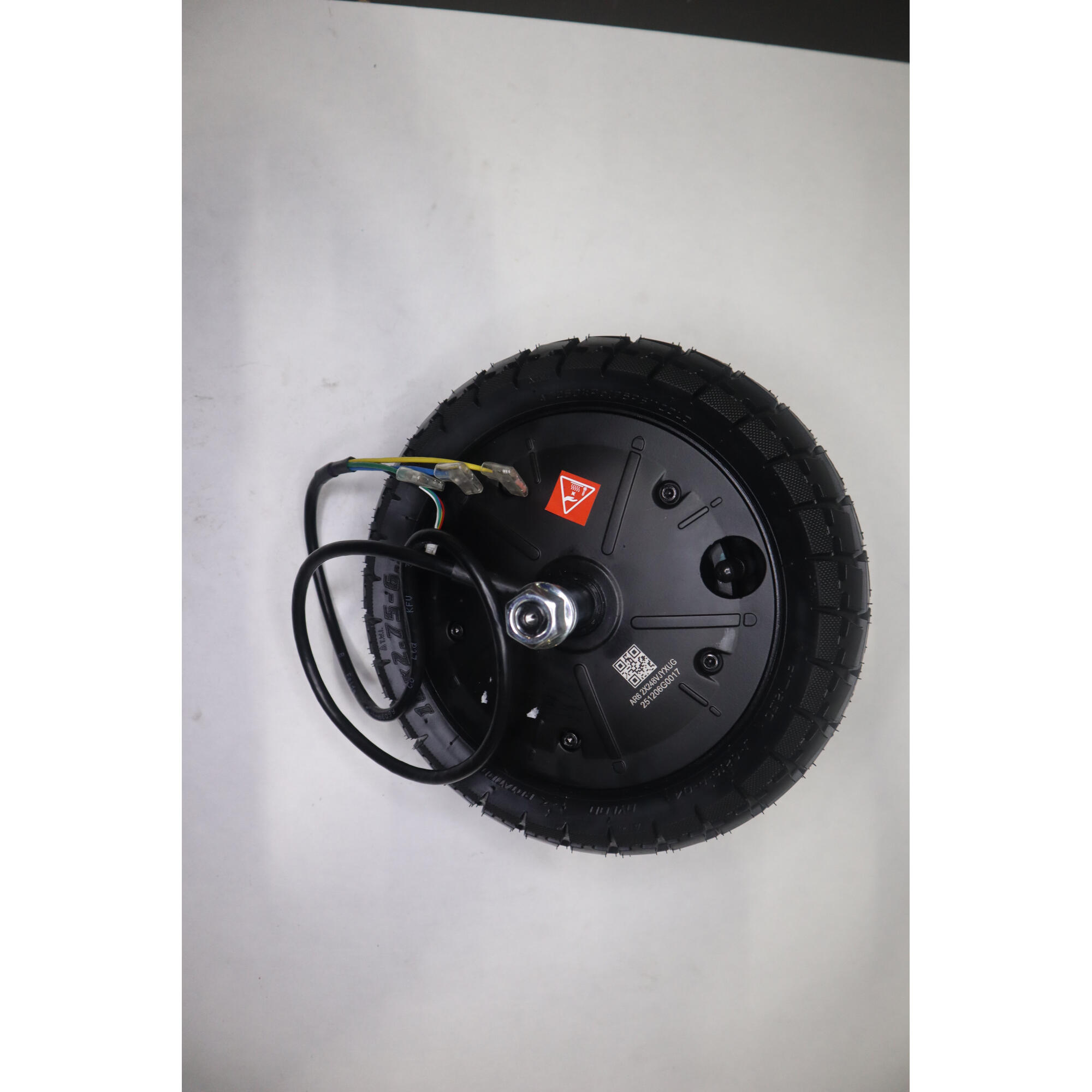 Moteur Avant AR6 2x2  – Compatible / AR6PRO – Pièce détachée trottinet 1/2