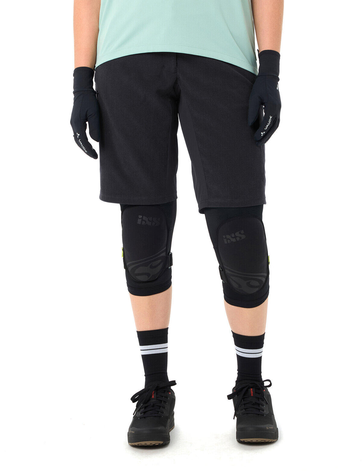 Pantalon short en velours côtelé Loamer Base pour femme 7/7