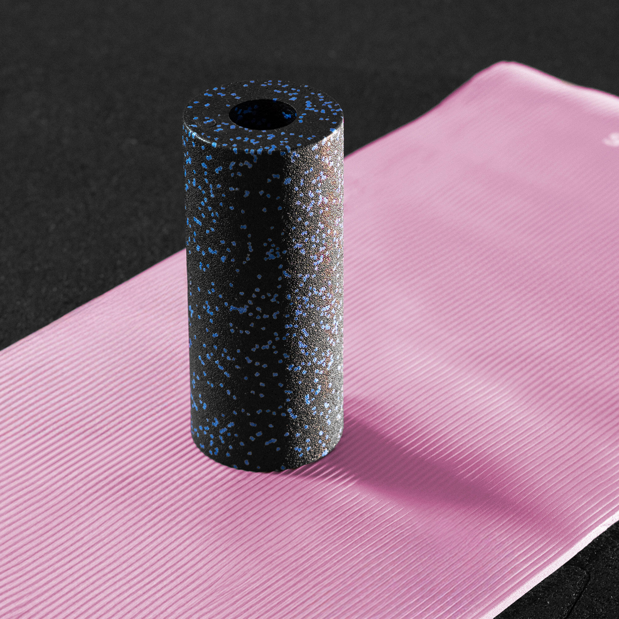 Roller fitness do masażu ciała Actiget, piankowy wałek średnio twardy 2/7