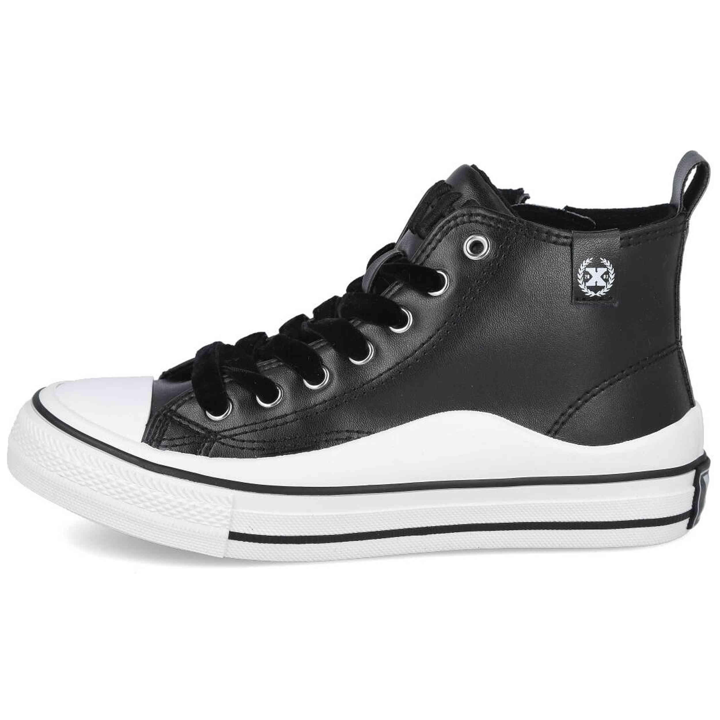 Botas Xti modelo LR150644 para garotas 2/4
