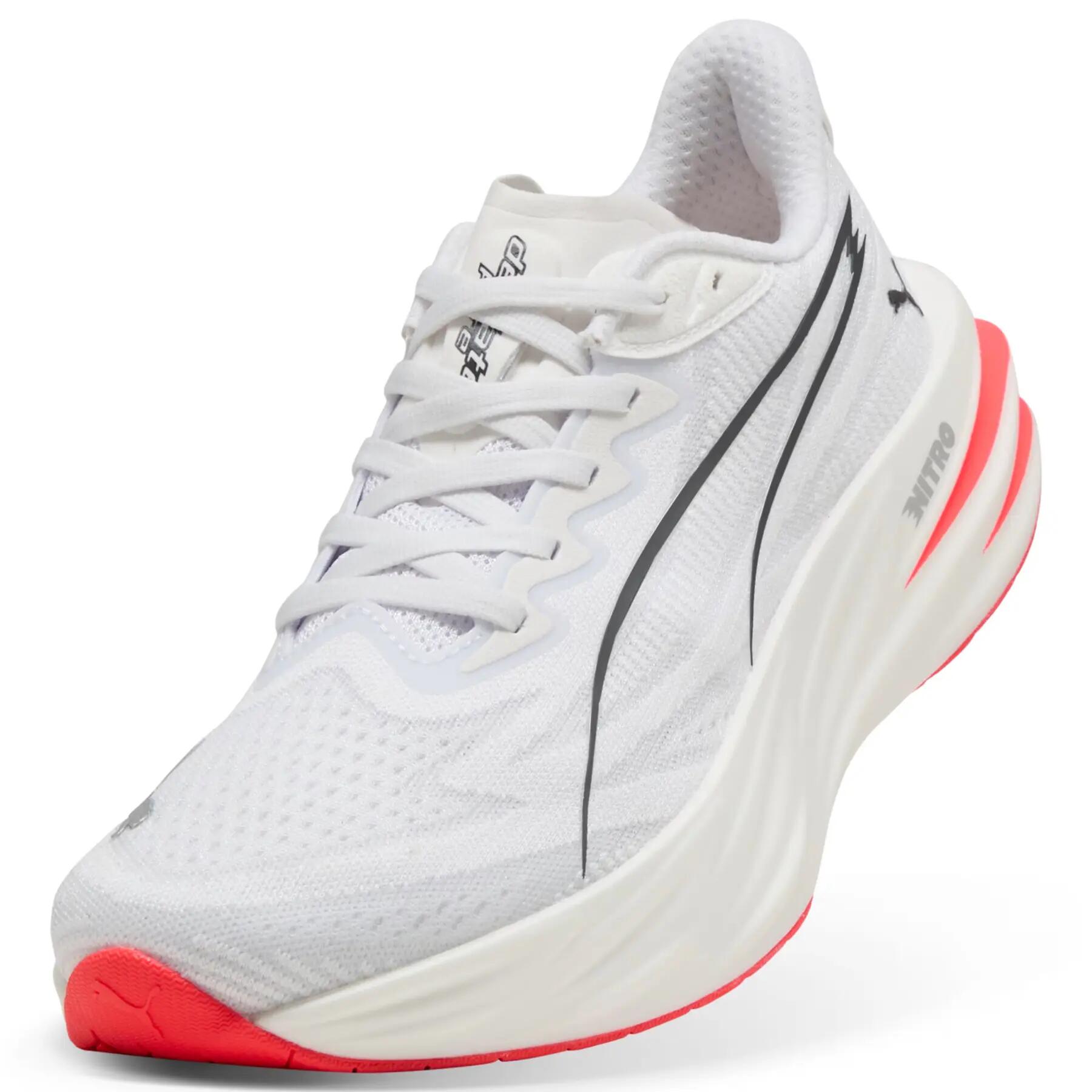 Hardloopschoenen dames Puma Deviate Pure Nitro 4/6