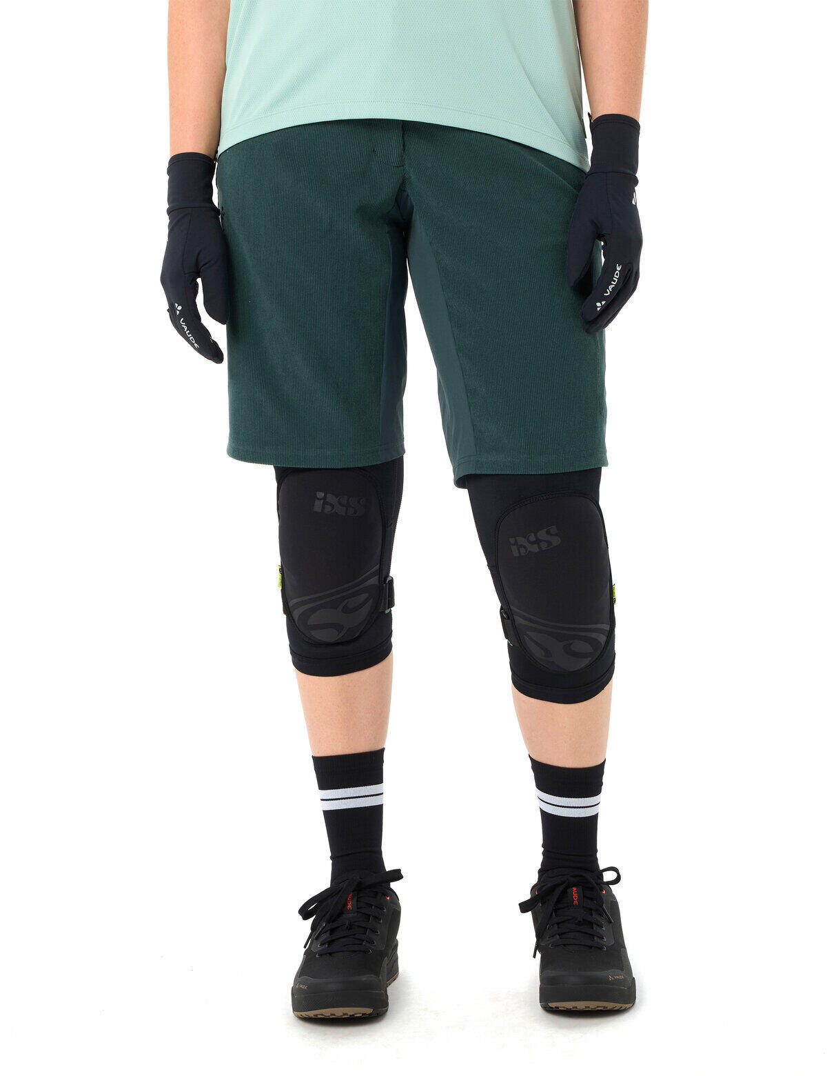 Pantalon short en velours côtelé Loamer Base pour femme 7/7
