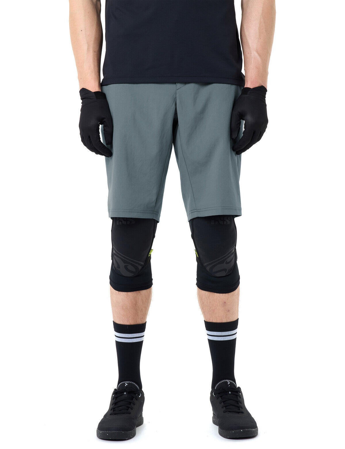 Radhose mit gepolstertem Einsatz M Loamer Shorts 7/7