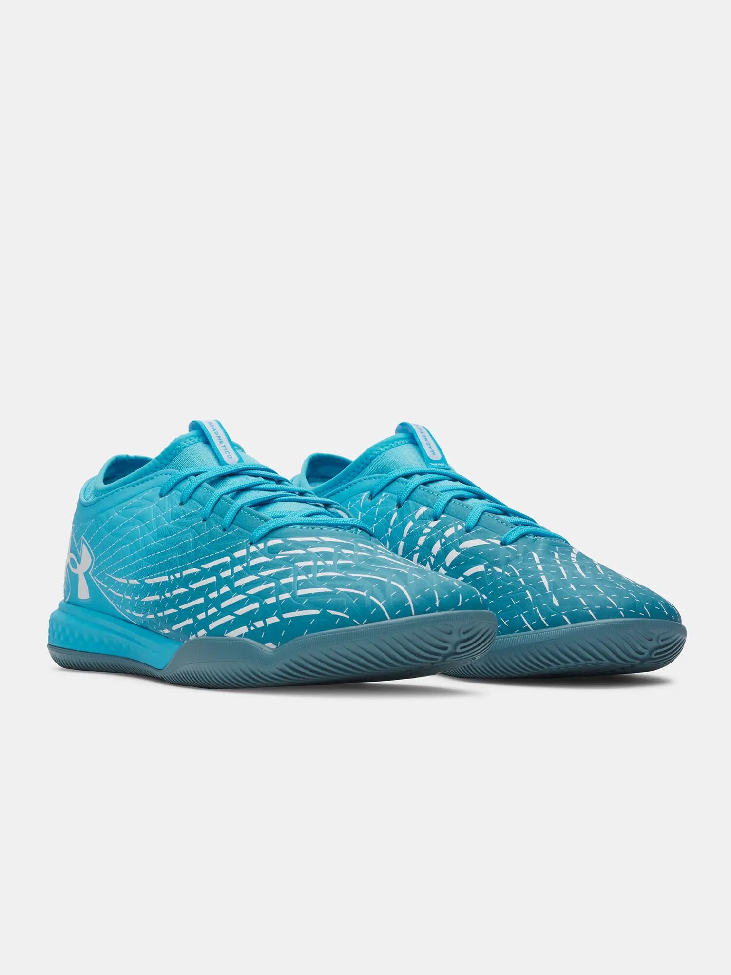 Unisex teremcipő Under Armour UA U Magnetico Select 5 IN 3/5
