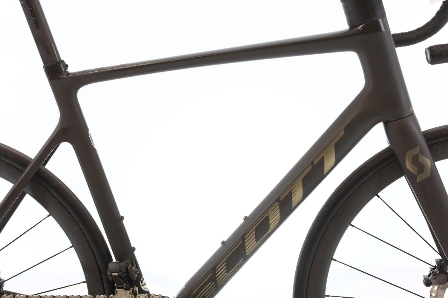Refurbished road bike ·  Addict RC 15 Di2 12V · Very good condition 2/7