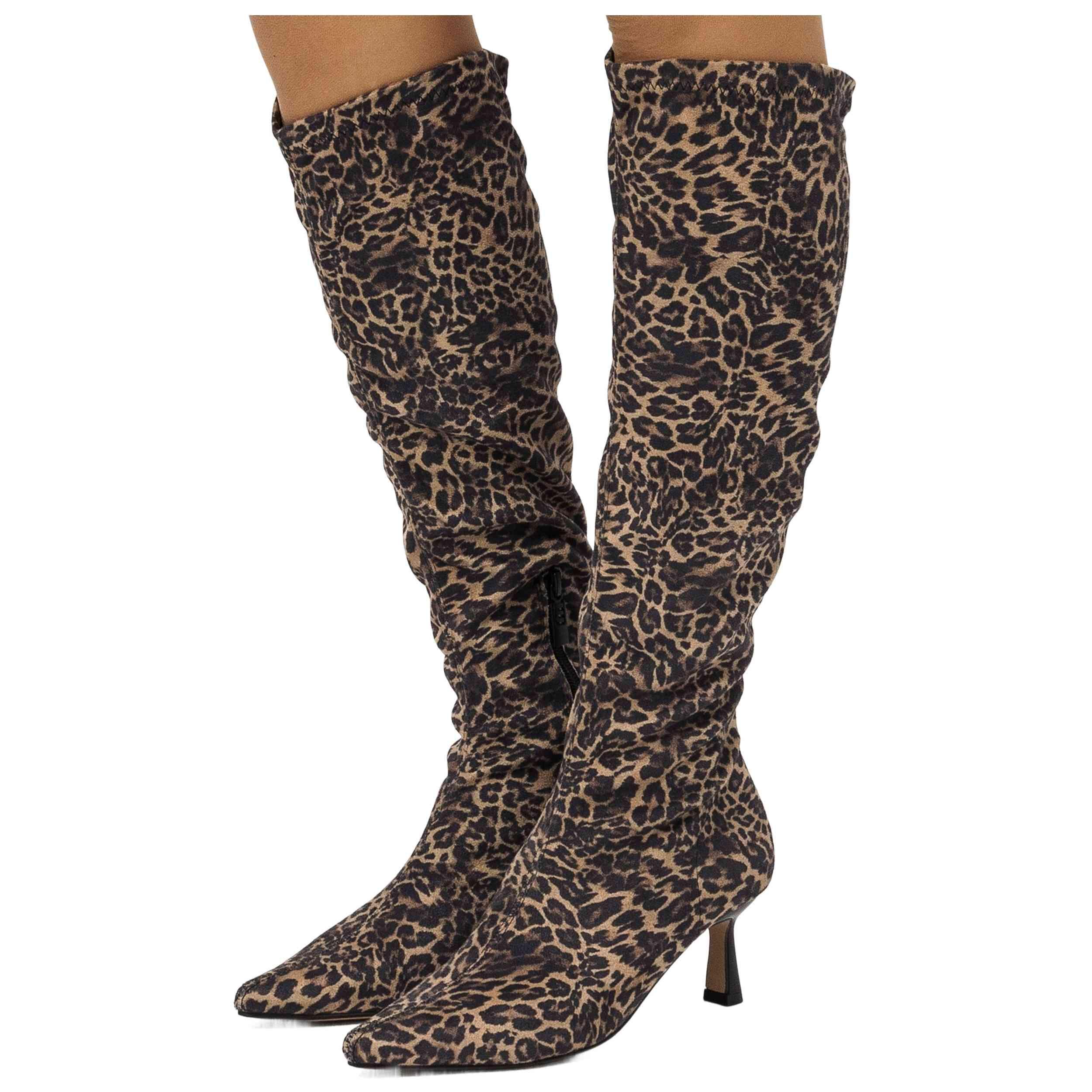 Botas Mustang modelo 59670-C59101 para mulheres 3/4