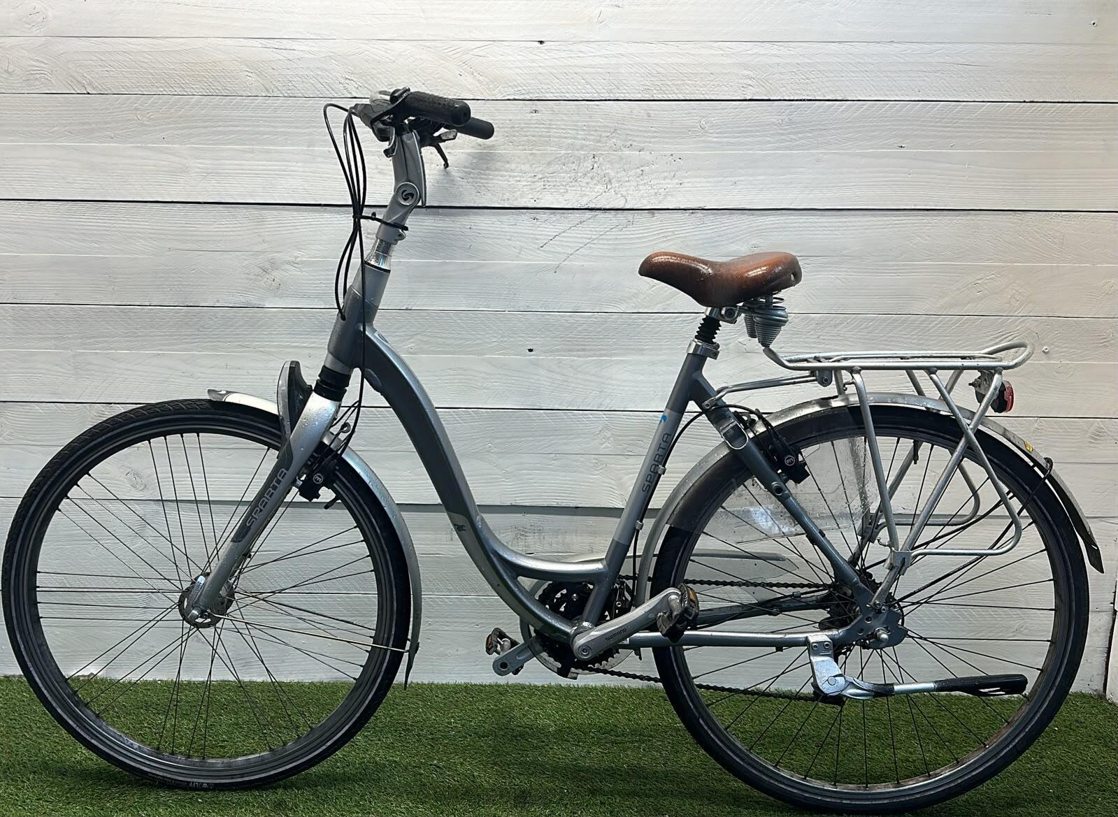 Sparta stadsfiets (dames) 28" metal/grijs - city speed, met standaard. 3/3