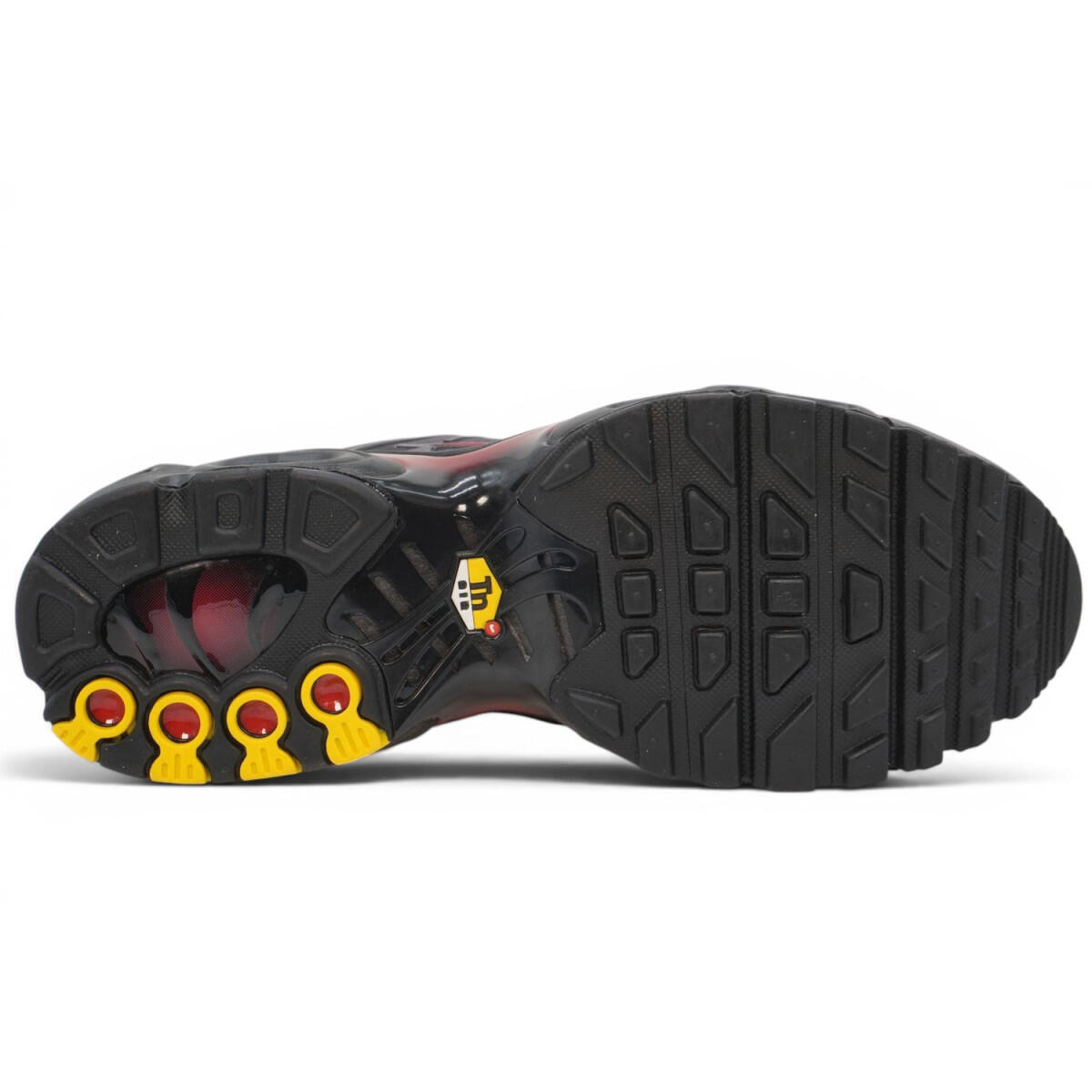 Nike Air Max Plus TN Black Team Crimson 3/4