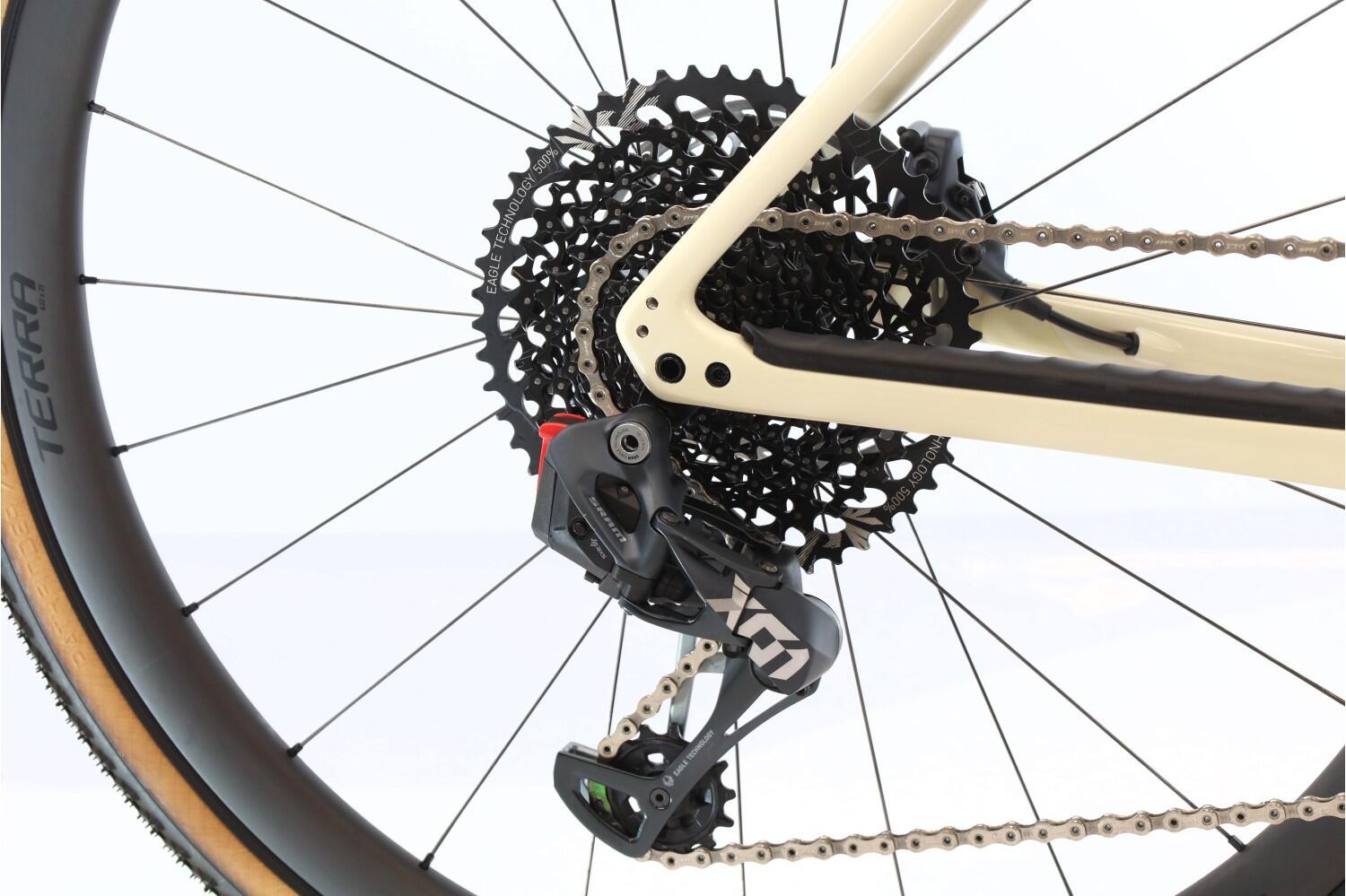 Segunda Vida · Gravel ·  Diverge Pro Carbon AXS 12V · Muito bom estado 3/8