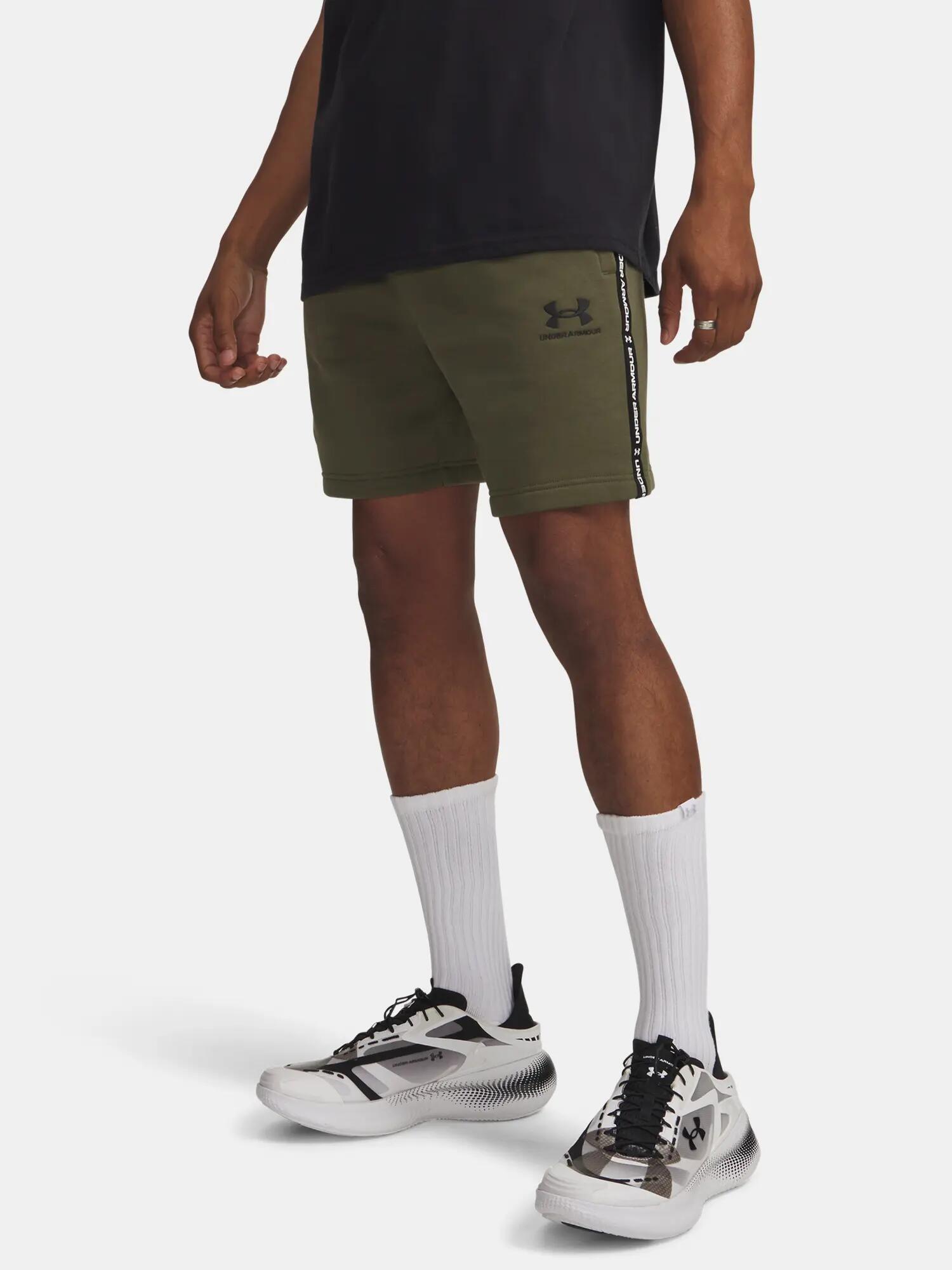 UNDER ARMOUR picture