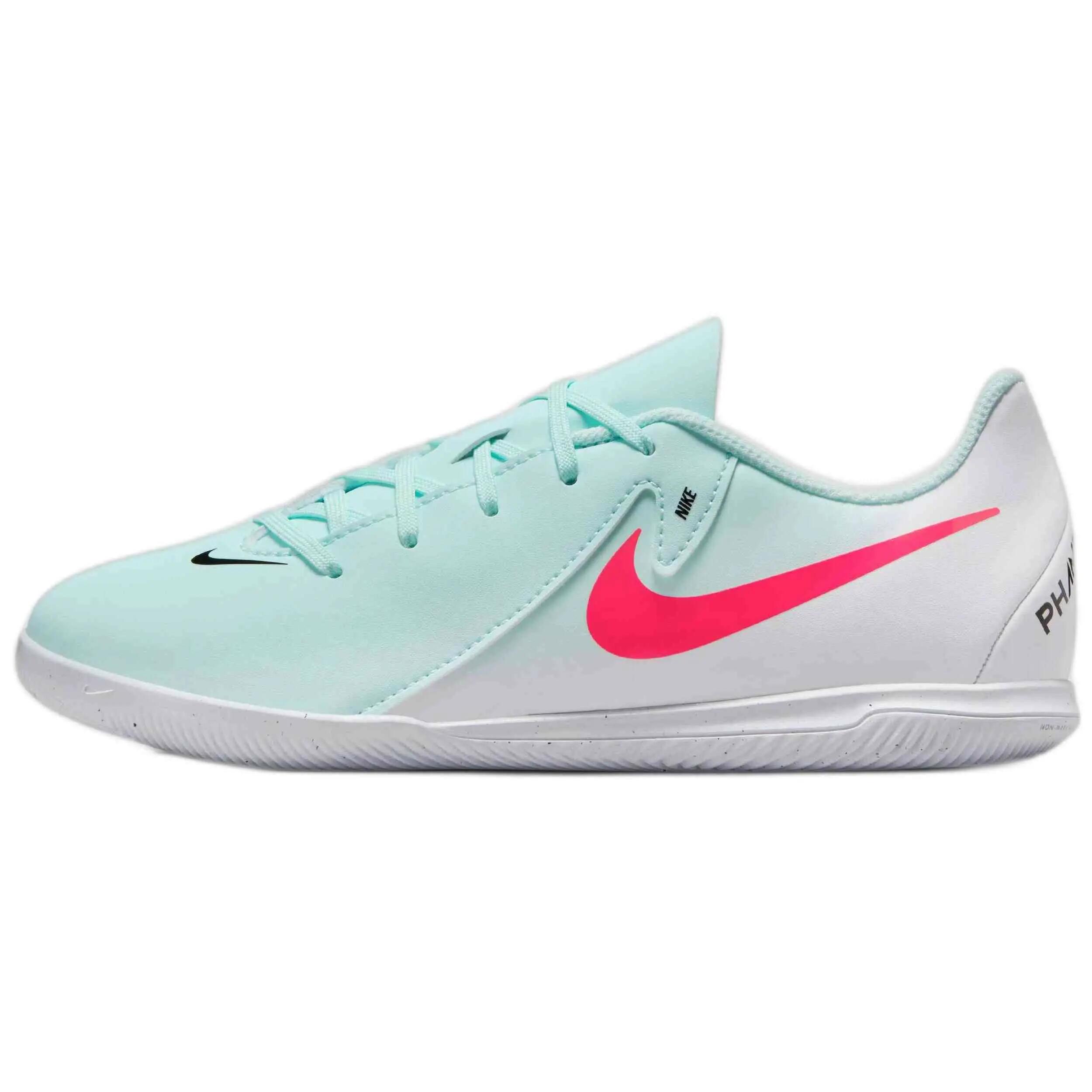 NIKE picture