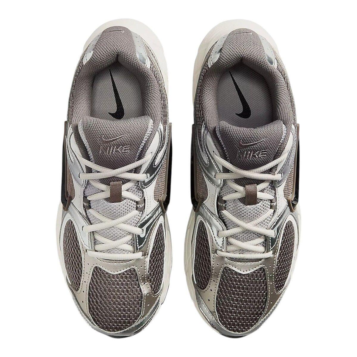 Baskets Homme Baskets Nike V5 RNR Gris Nike 3/5