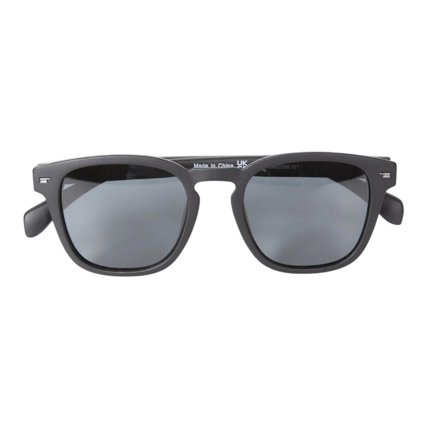 Bobbie Polarised Sunglasses (Black) 4/4