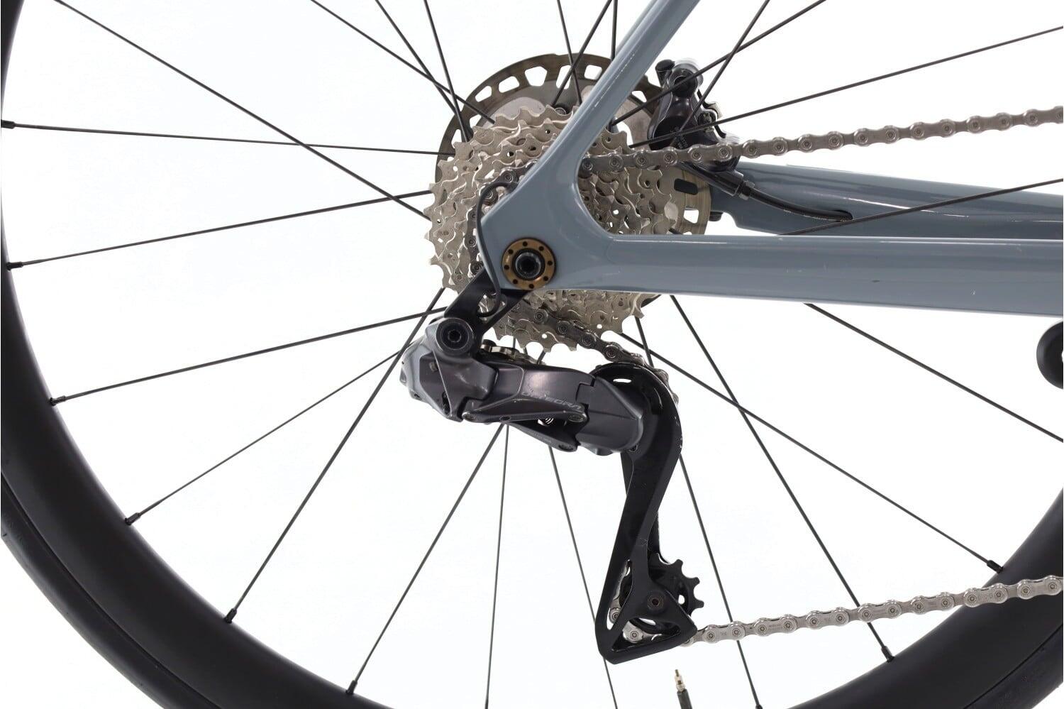 Refurbished road bike ·  AirCode DRS 7.0 Di2 12V · Very good condition 3/7