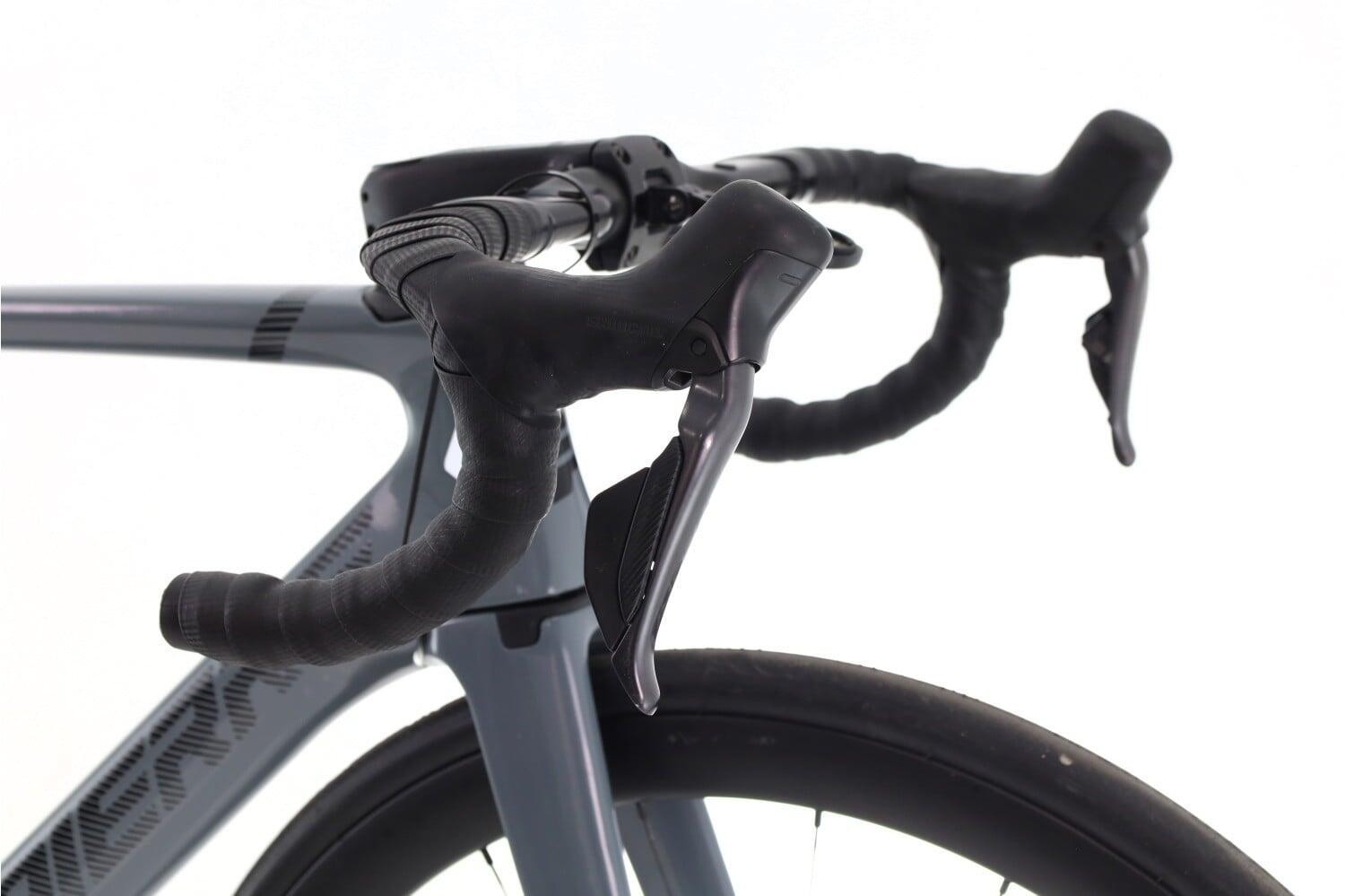 Refurbished road bike ·  AirCode DRS 7.0 Di2 12V · Very good condition 6/7