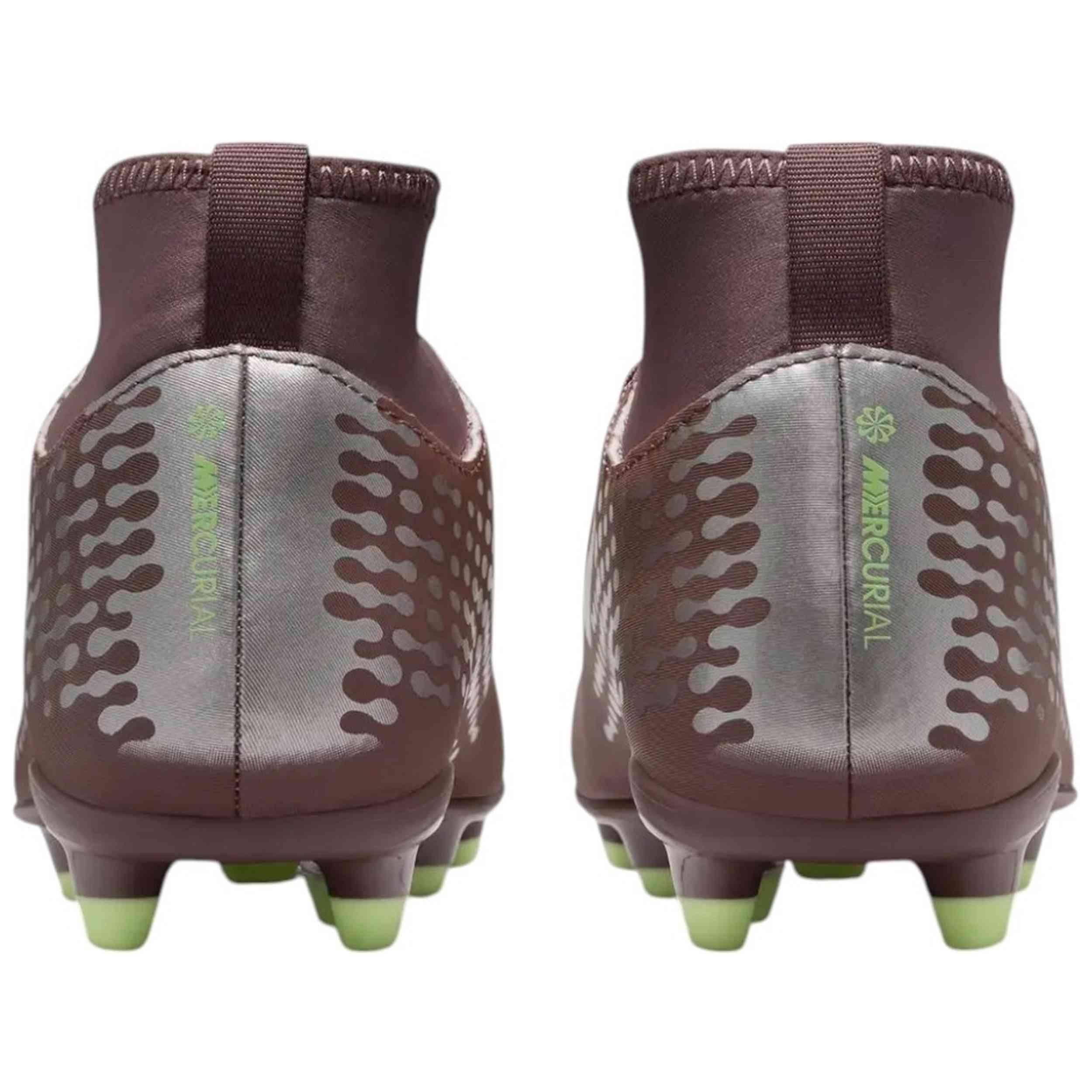 Scarpe da calcio Nike modello HF6283-200 per ragazzi 5/5