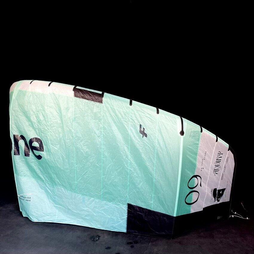 F-ONE Kite Addikt TEC 9m² 3/4