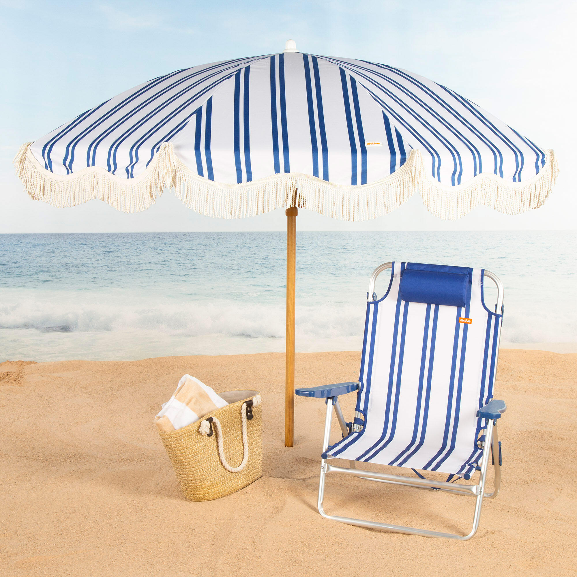 Lot de 2 chaises de plage basses multipositions 48x45x83 cm à rayures nautiques 2/7